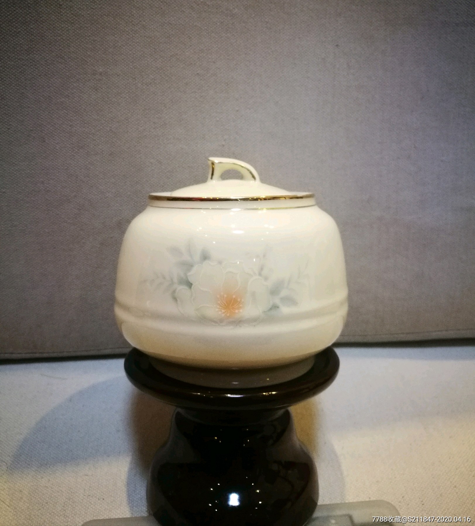 淄博工陶鲁玉瓷糖缸茶叶罐