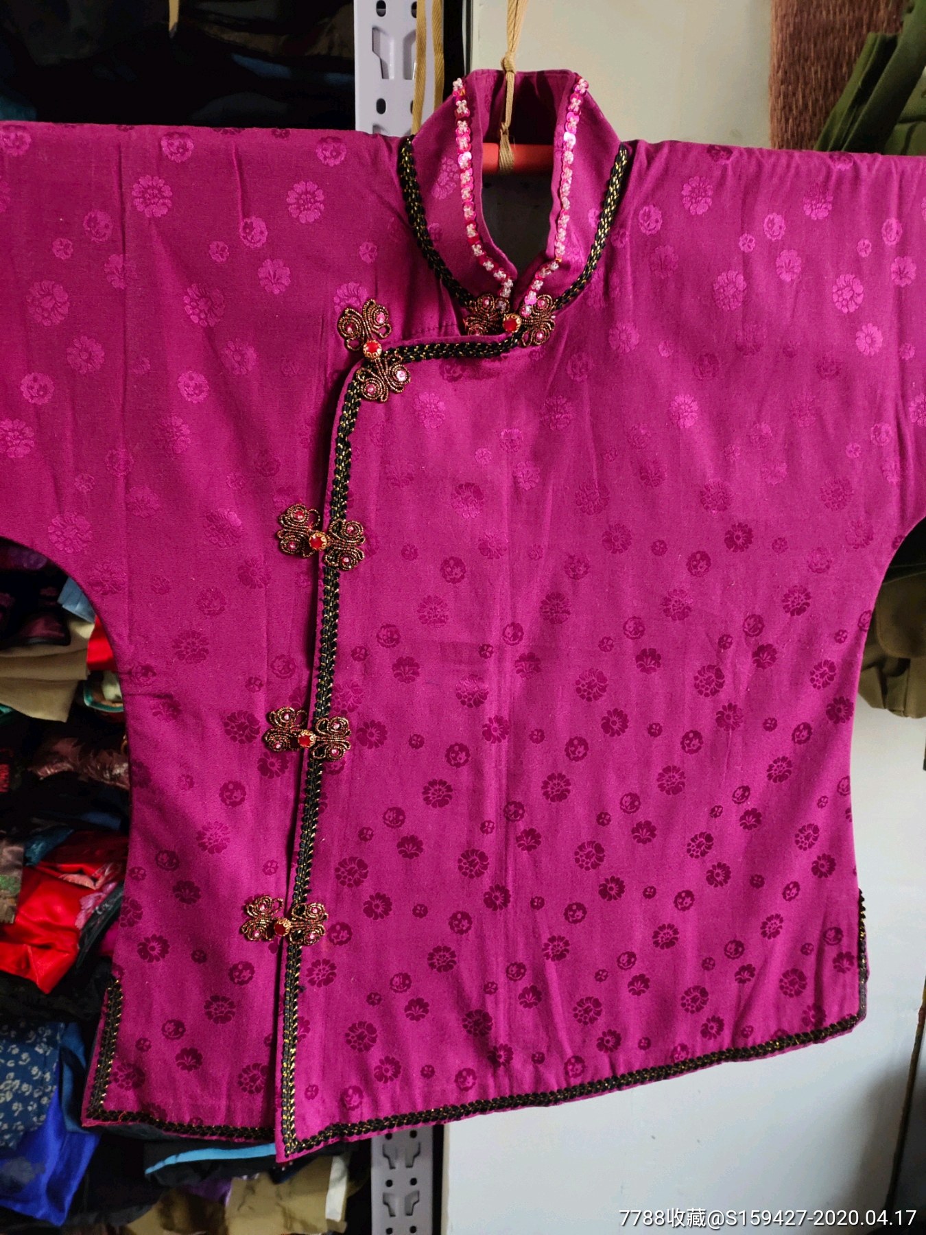 好品女式琵琶襟上衣