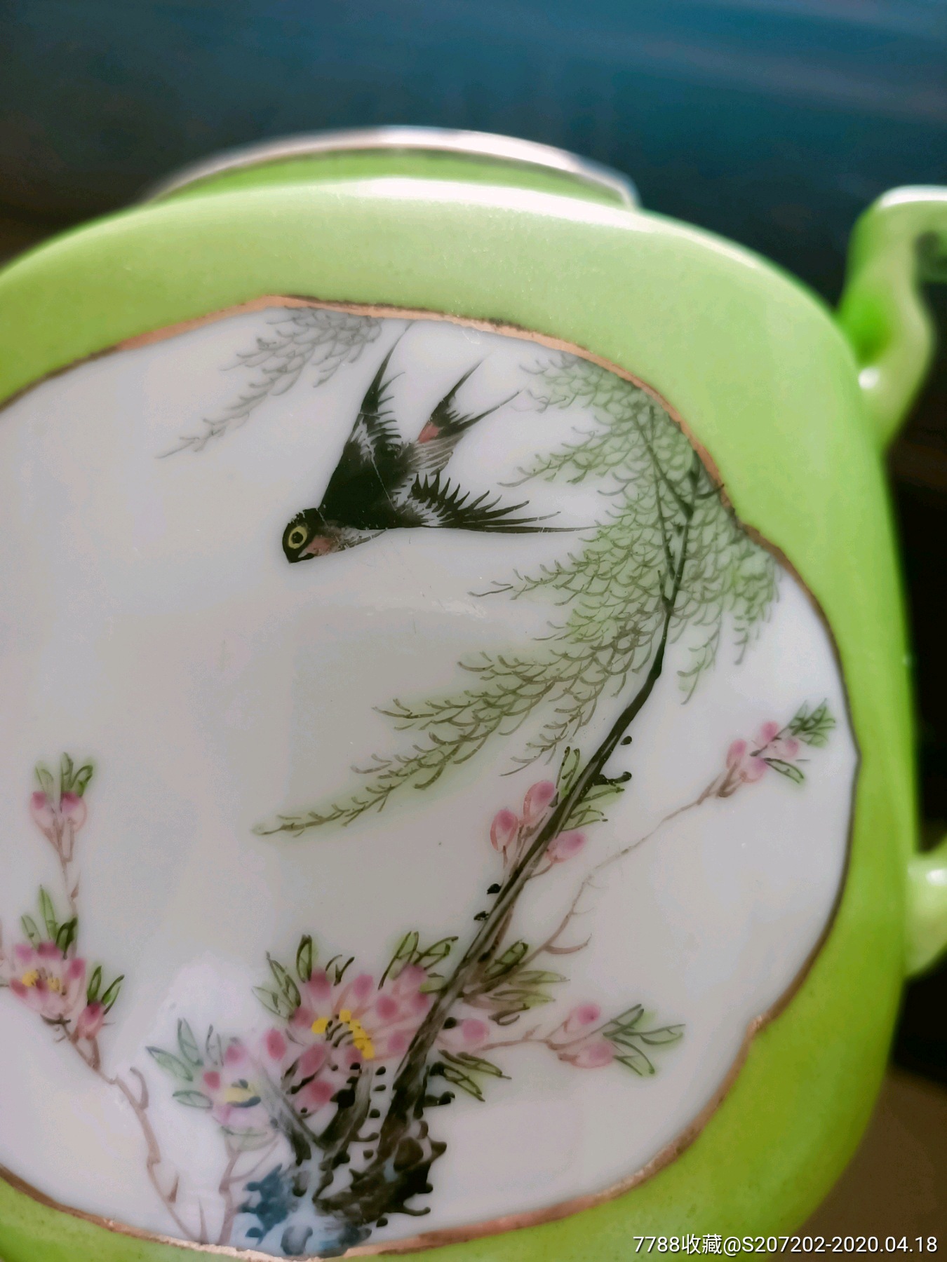 民国小官窑杏林春燕茶壶,赠送瓷,*队赠送