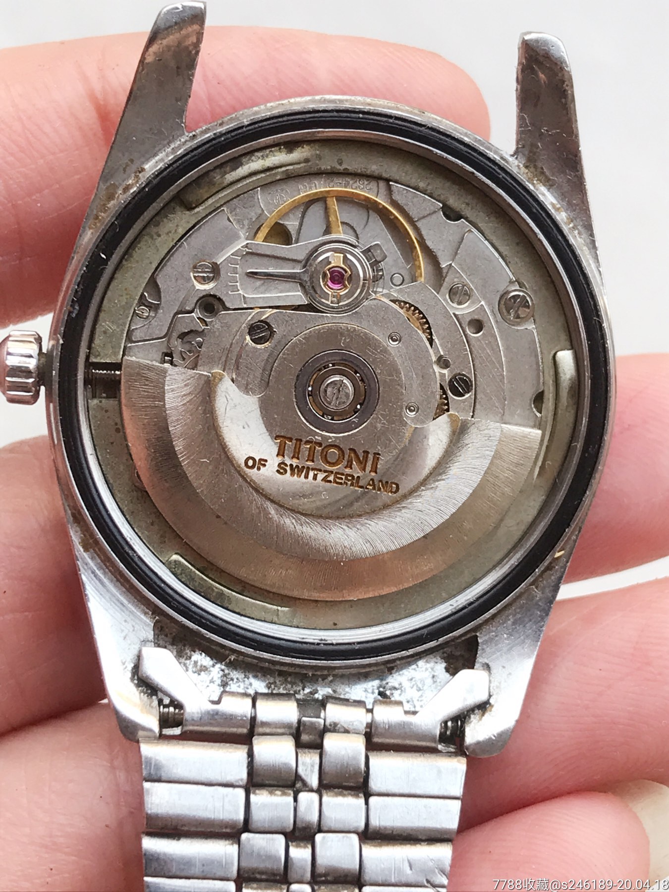 梅花搭载瑞士2824机械机芯