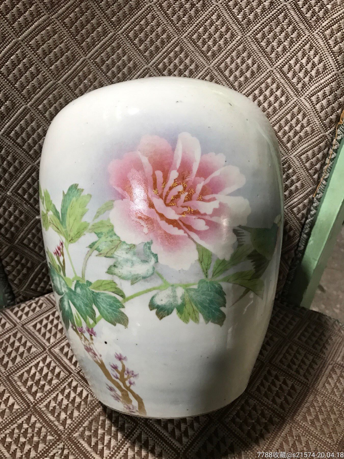 民国萍川瓷校边款冬瓜罐