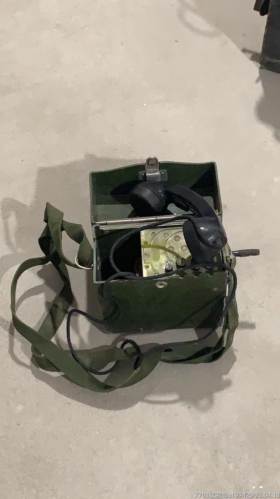 战争期间的电话机能用吗(战争期间的电话线是怎么连接的)