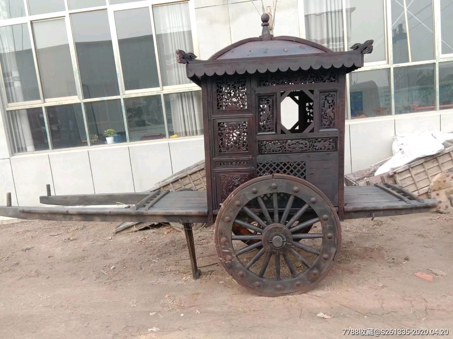 老轿子马车一套公园山庄装修