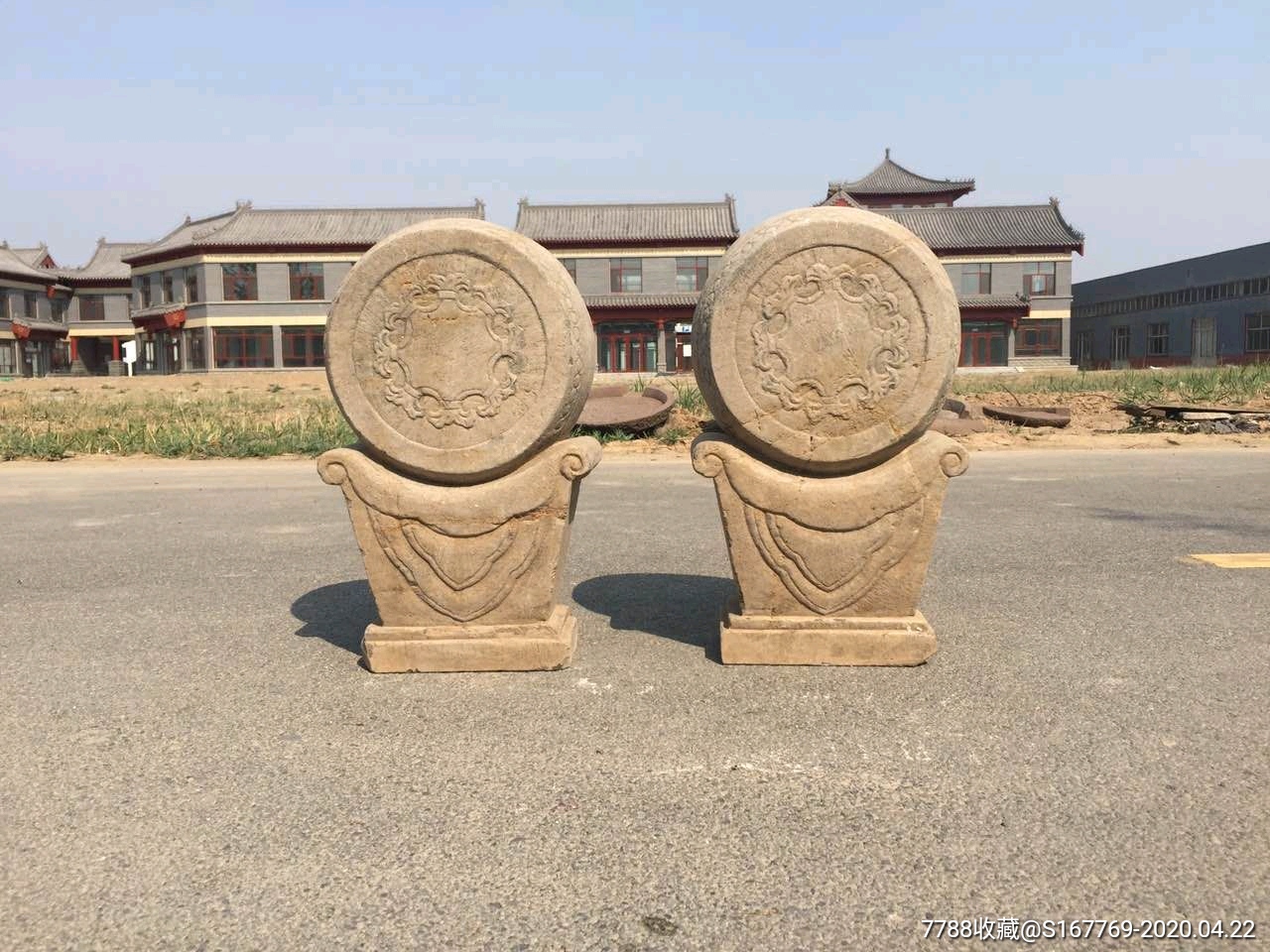 青石抱鼓门镇石一对