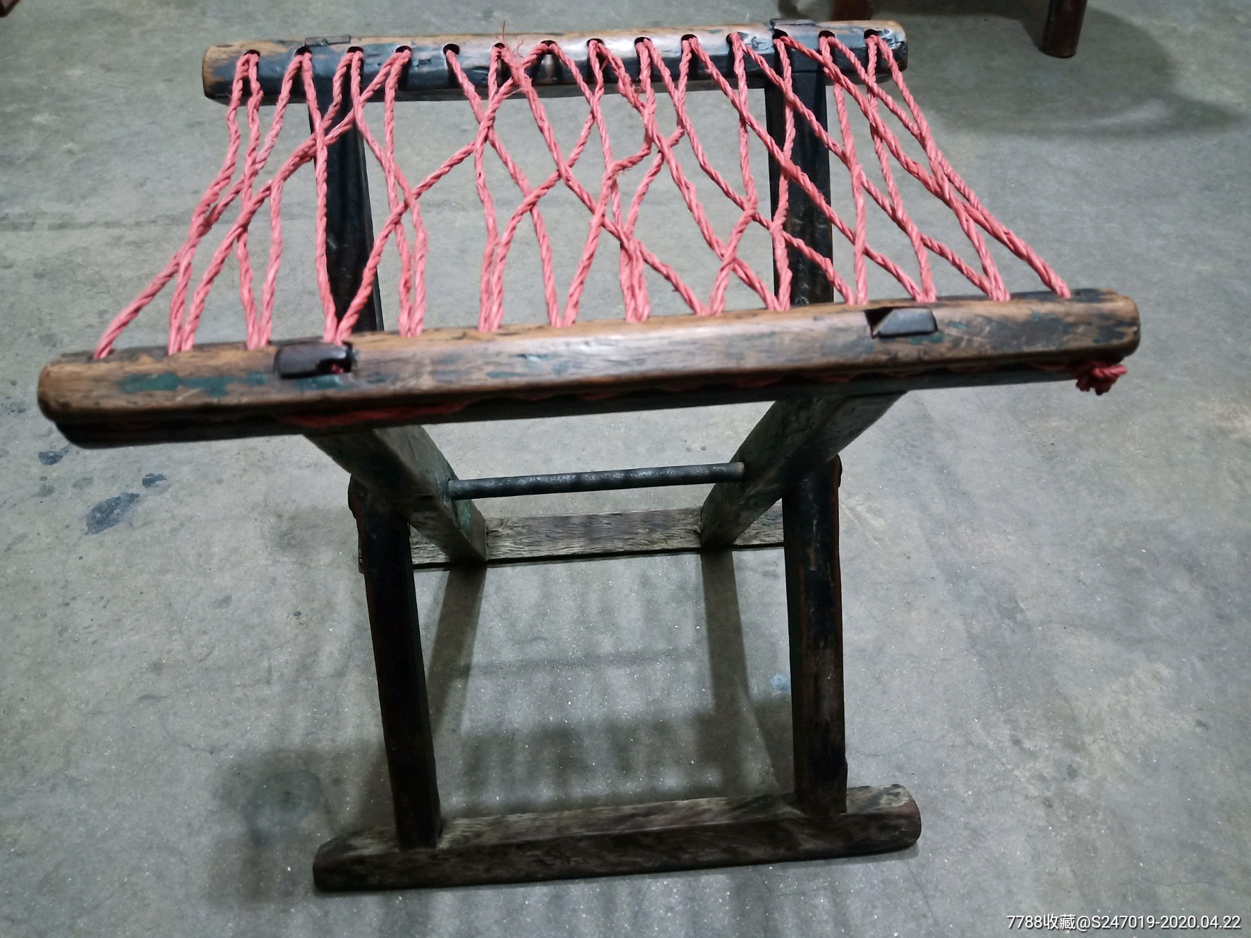 明代黄花梨马扎