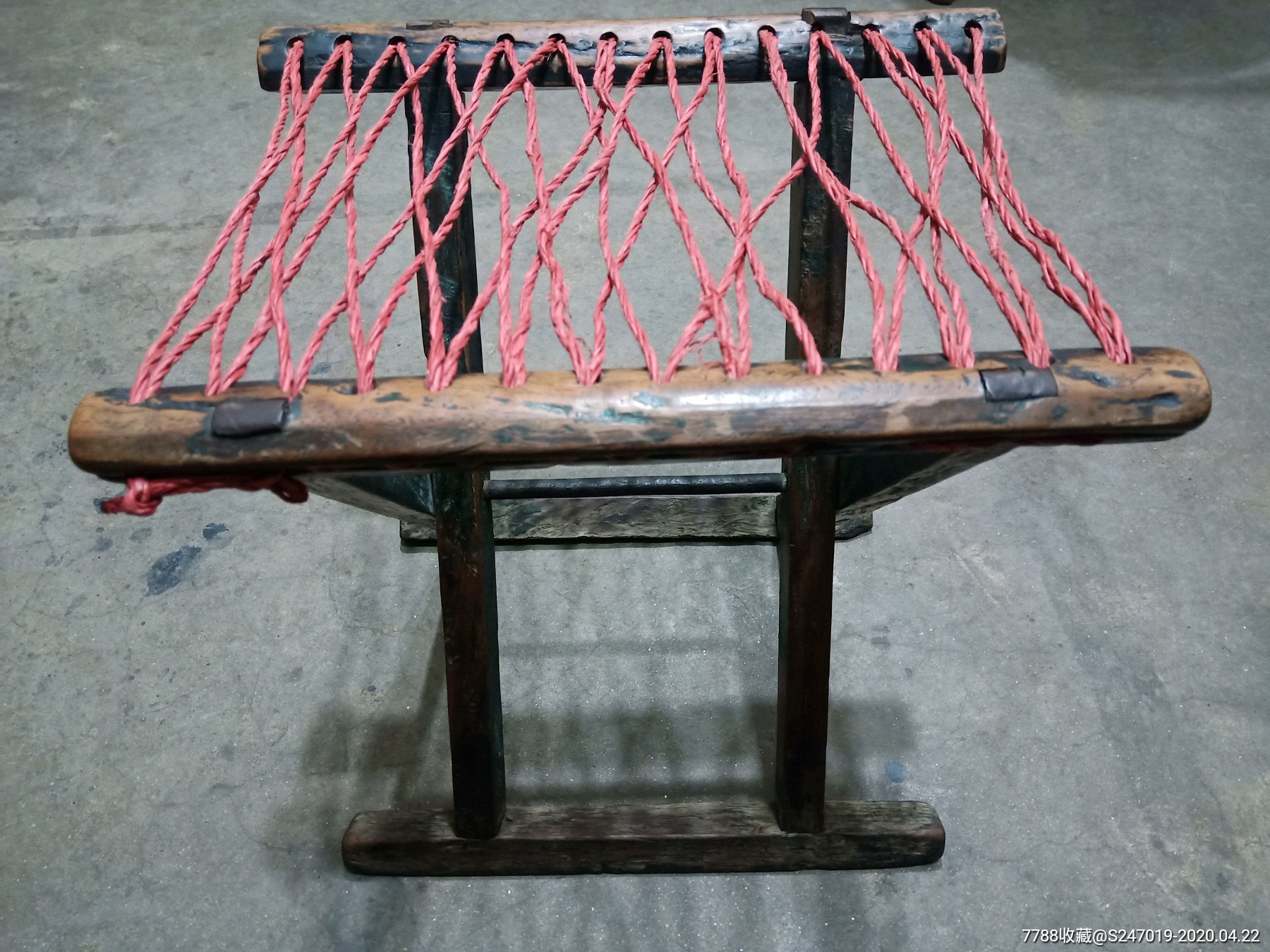 明代黄花梨马扎