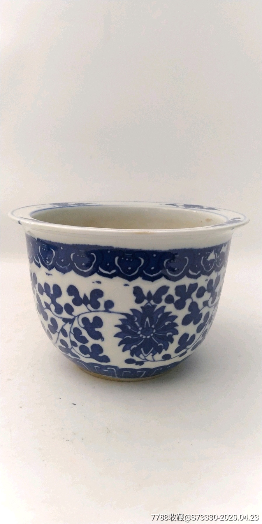 老花盆80年代青花缠枝纹