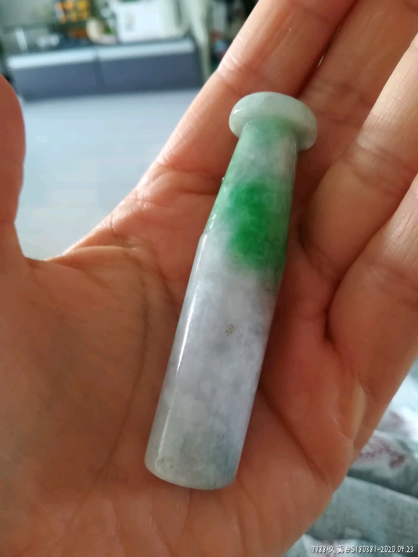 杂项收藏老翡翠烟嘴烟具豆青种飘阳绿翡翠烟嘴复古玉石香烟嘴_价格