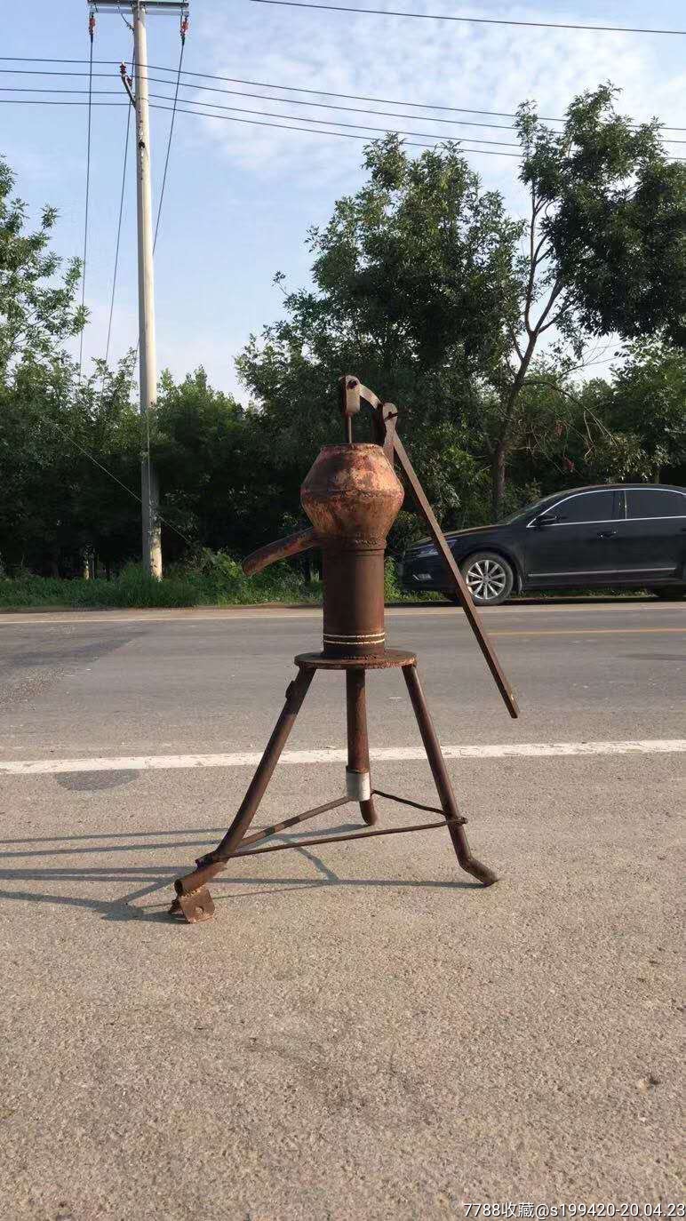 铁制老式压水井家用手动包老完整正常使用680元不议价不包邮