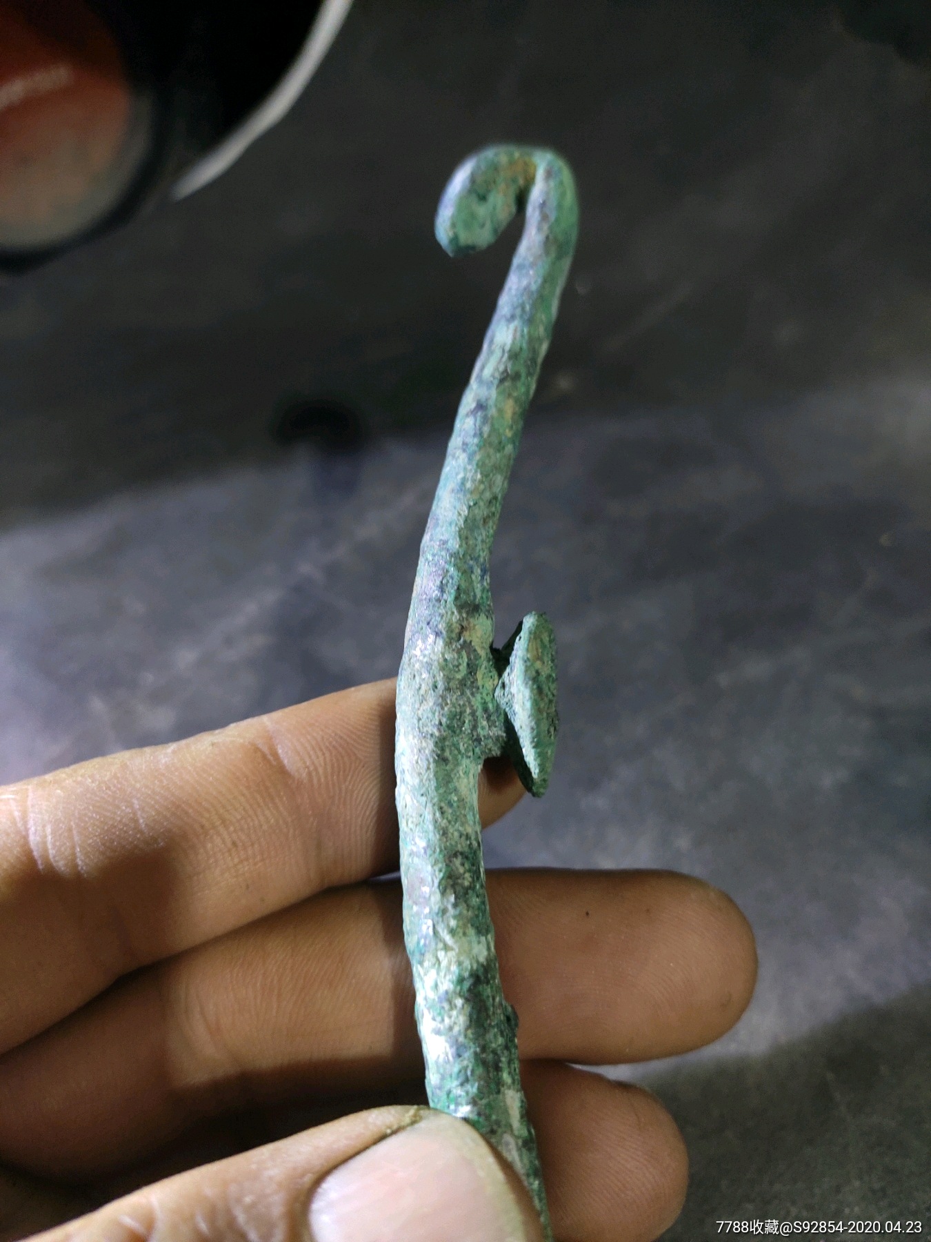 战汉大个铜带钩