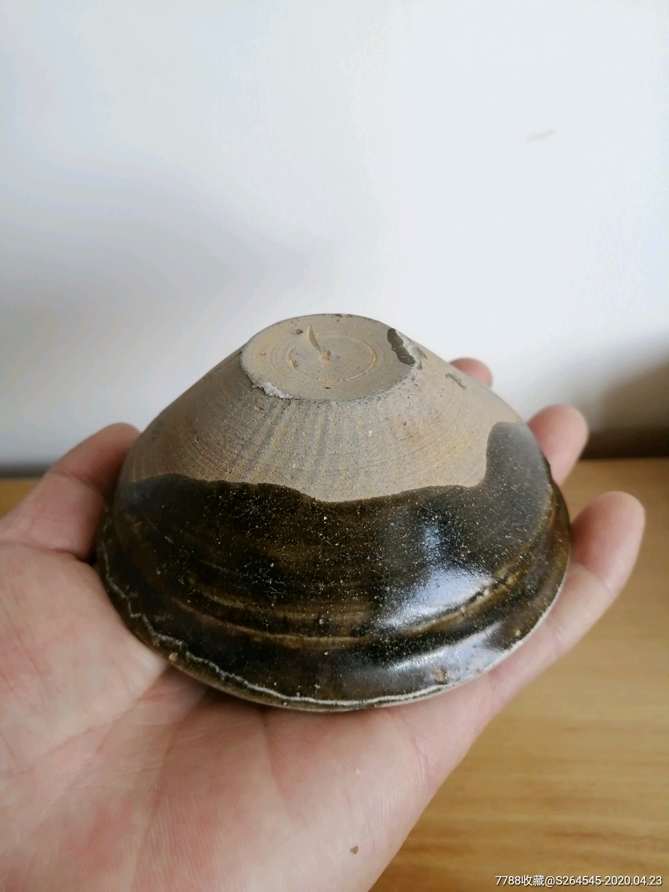 赣州窑紫金釉折延盏