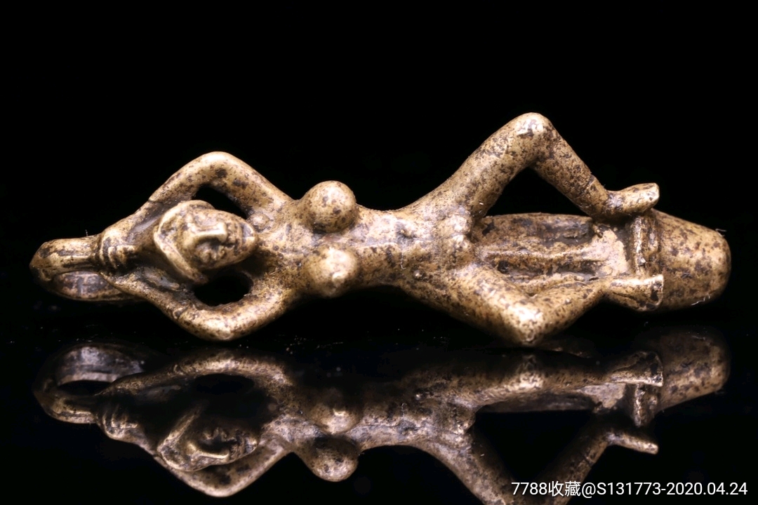 黄铜材质纯手工敲打錾刻巨阳神挂件高4.6宽1.6㎝重约14克