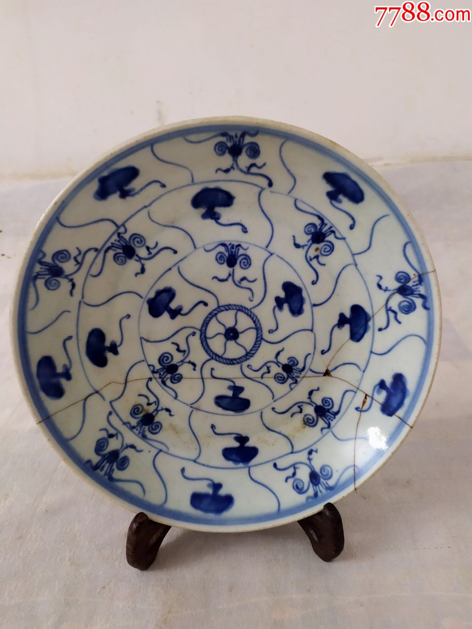 5690清雍正灵芝纹青花大盘
