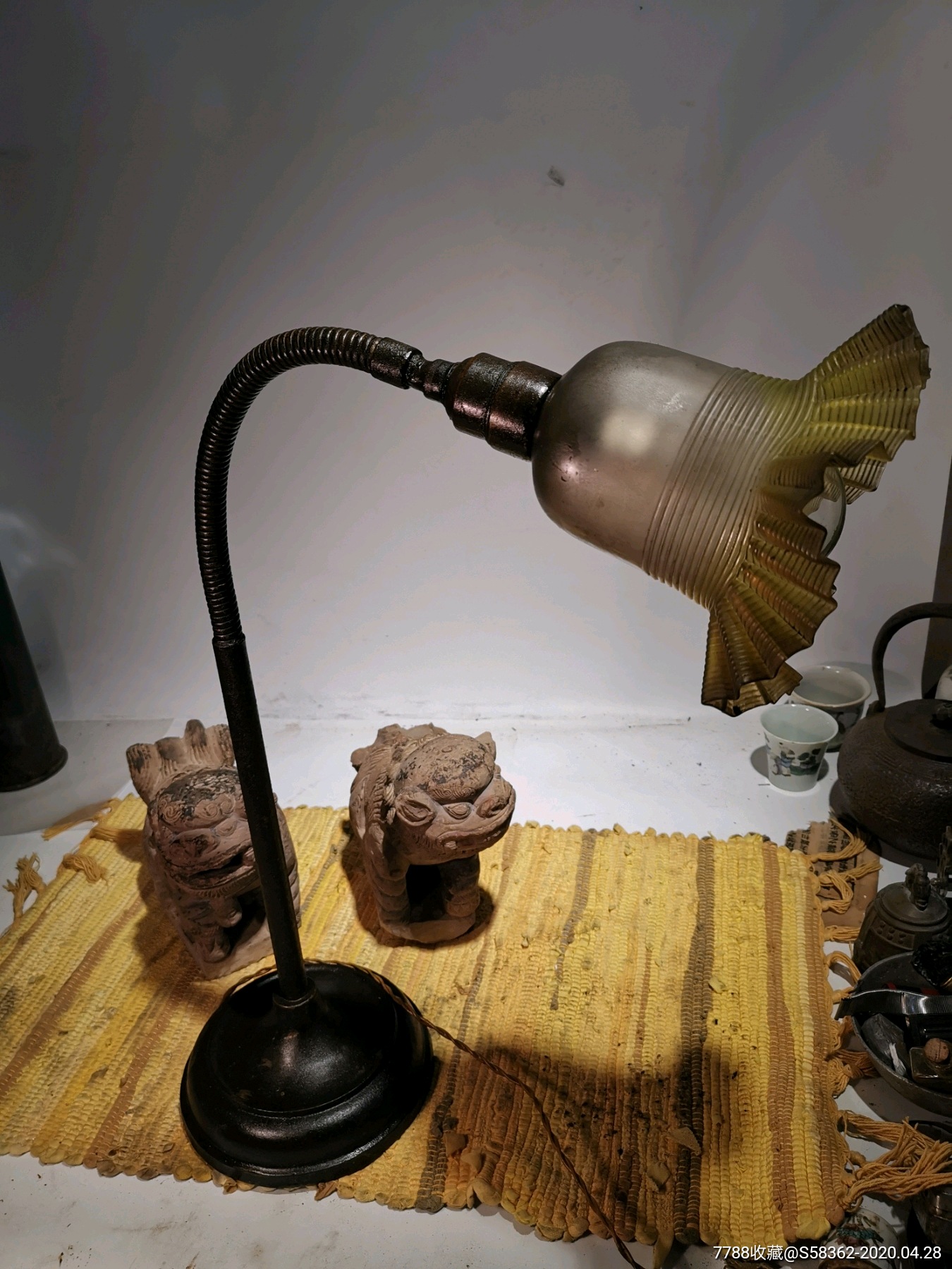 民国时期超大厚重漂亮的洋房台灯,拉直有76公分,有格调