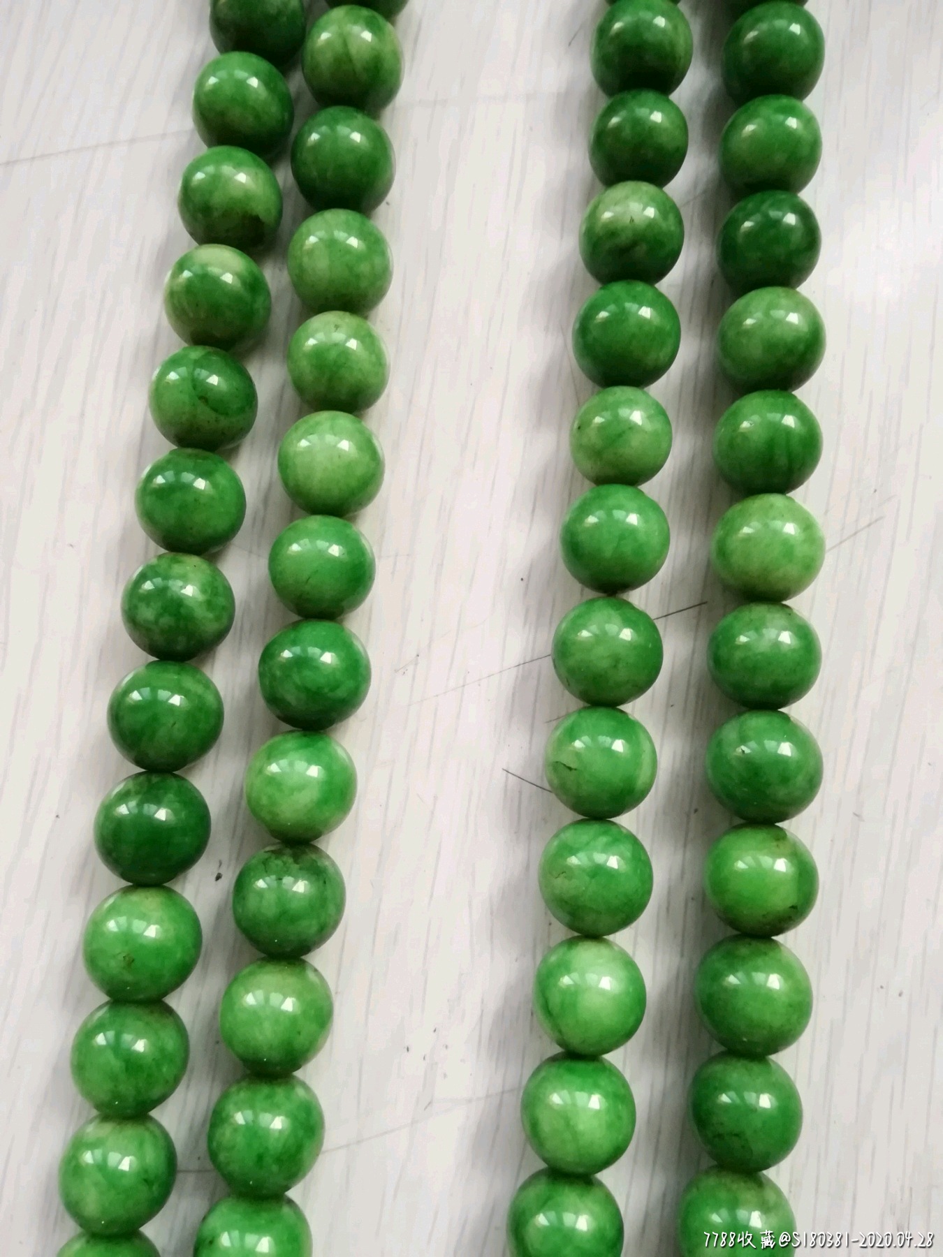 绿色翡翠手链寓意(翡翠手链的寓意和象征)