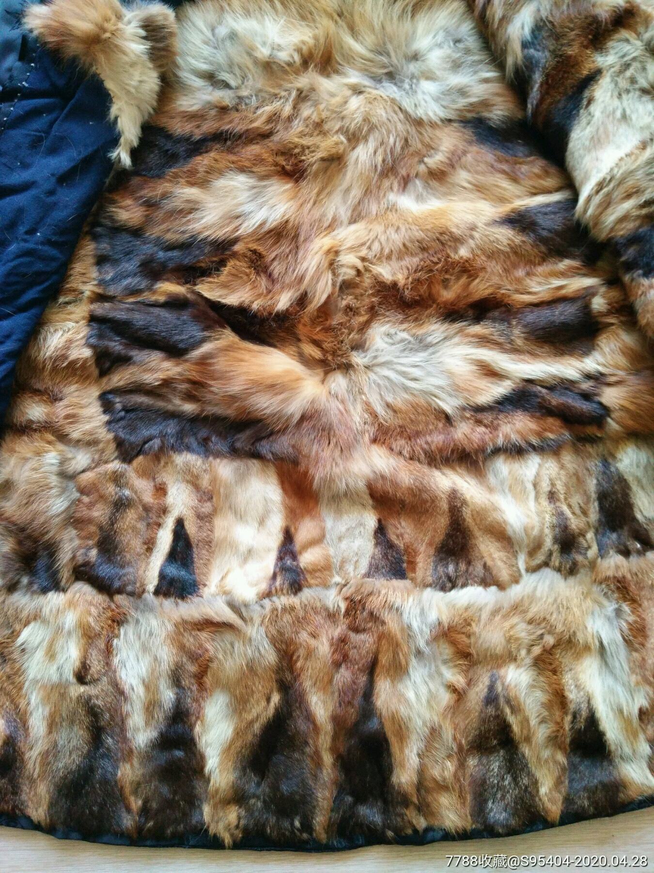 全新未穿过的狐狸腿皮大襟袄.