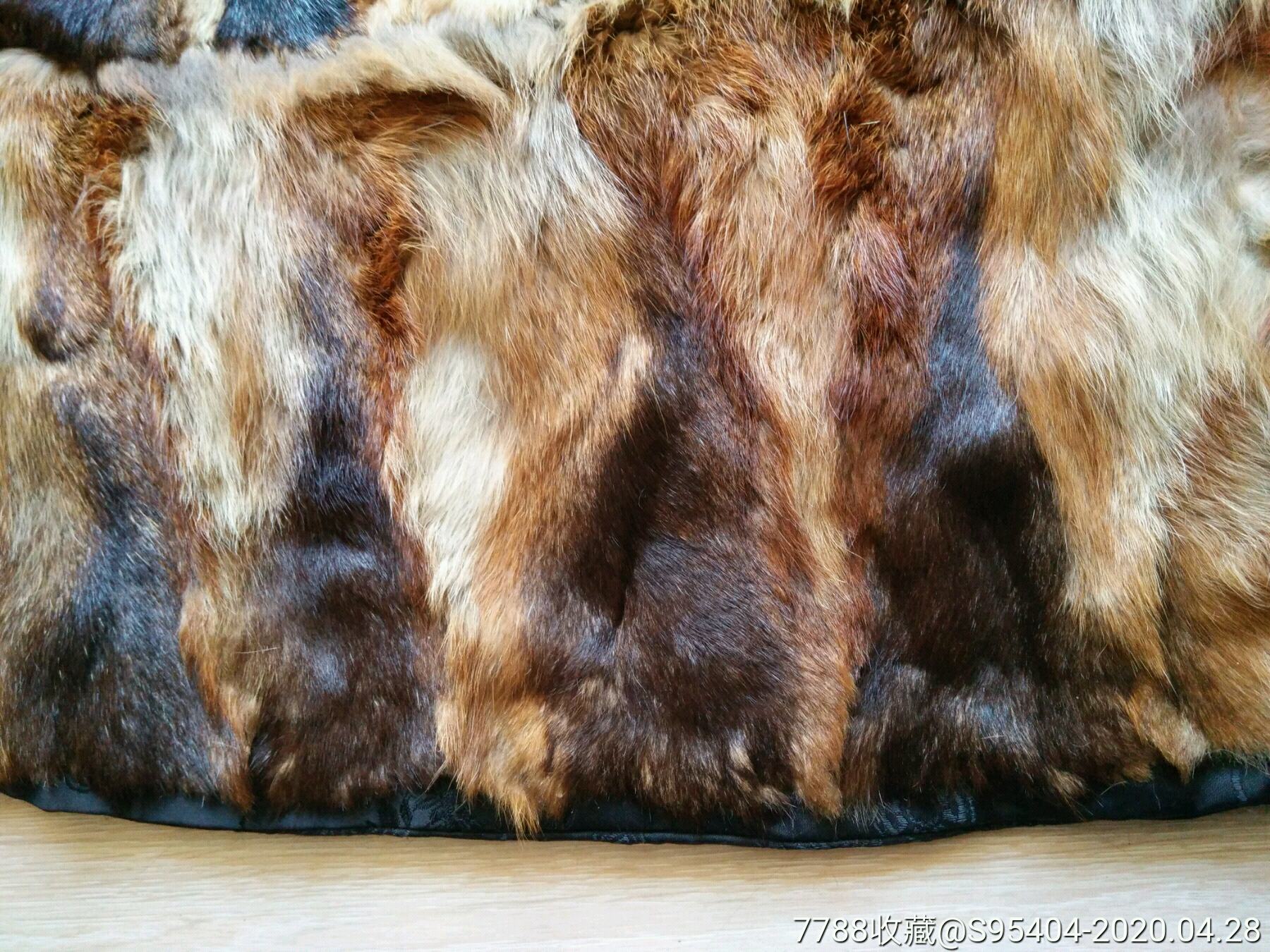 全新未穿过的狐狸腿皮大襟袄.