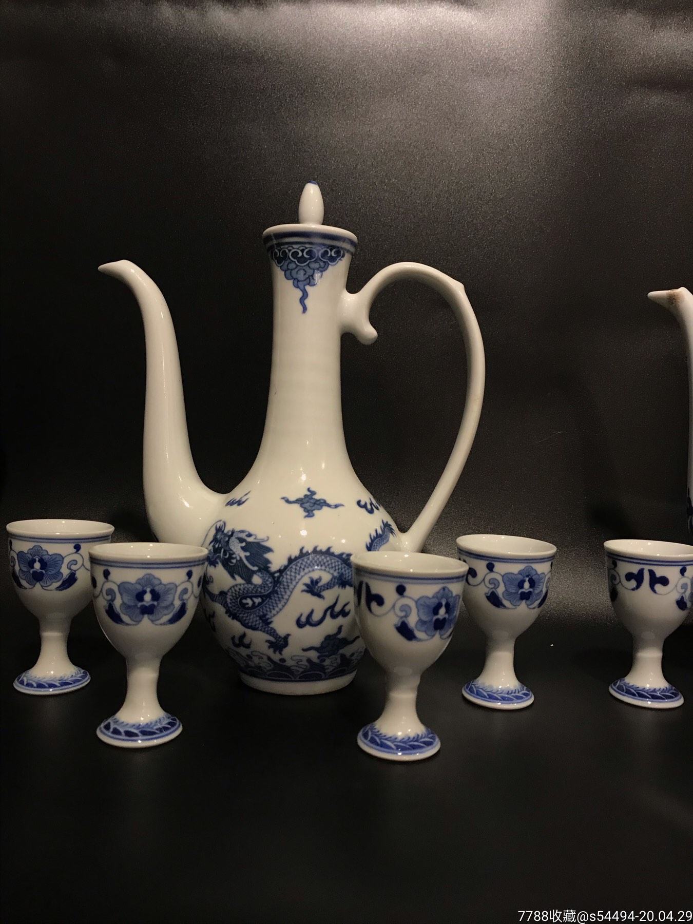 70年代末景德镇青花酒具两套