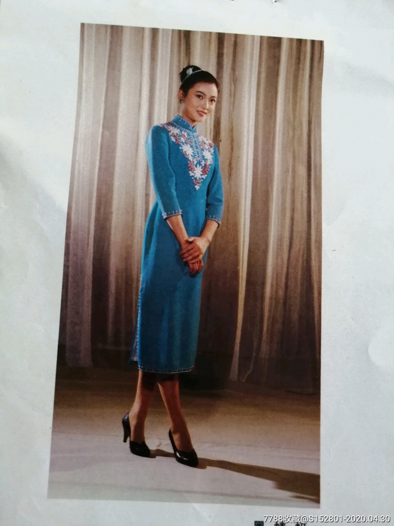 电影《黑蜻蜓》剧照三张