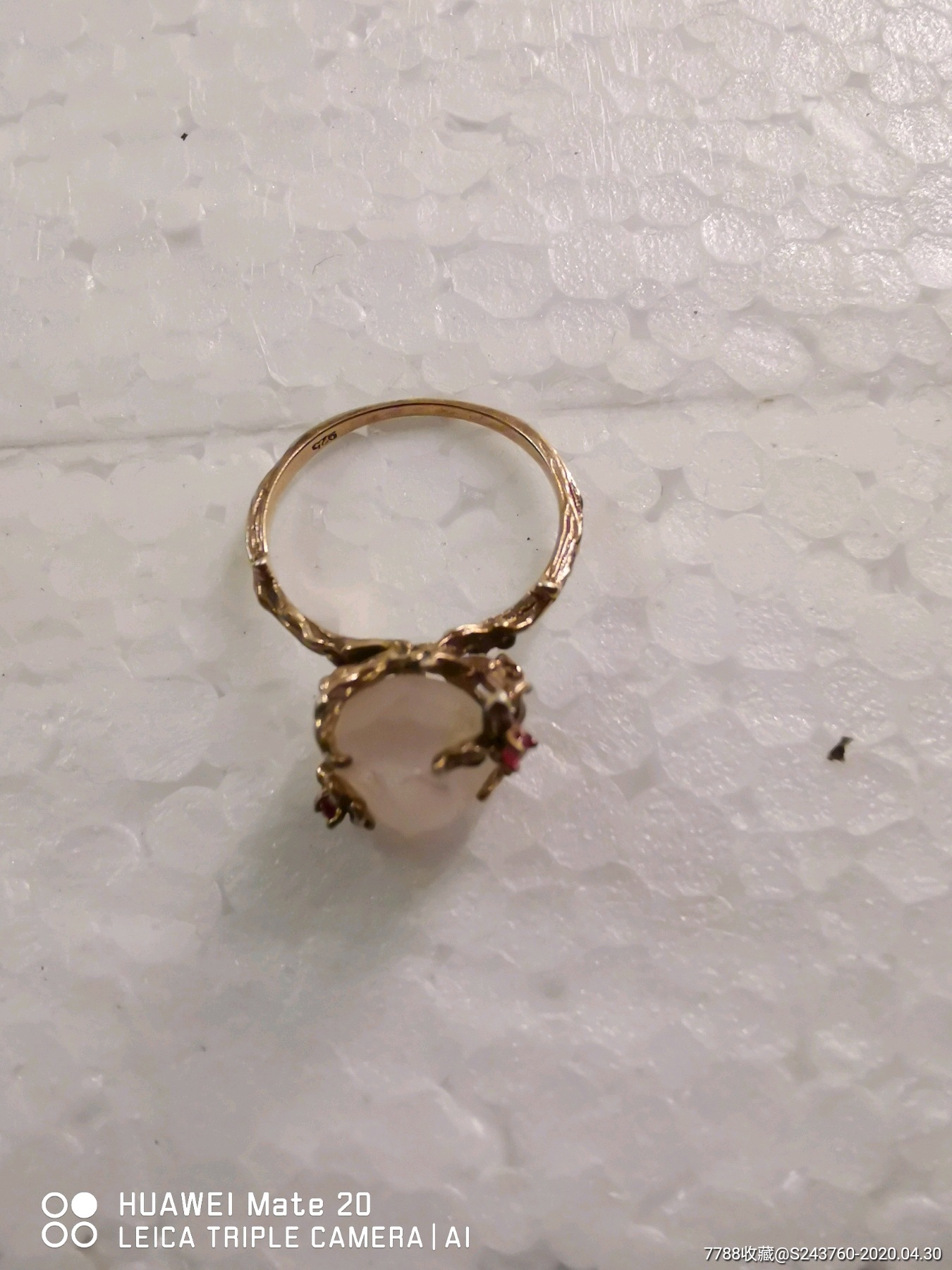 镶嵌石头女戒指