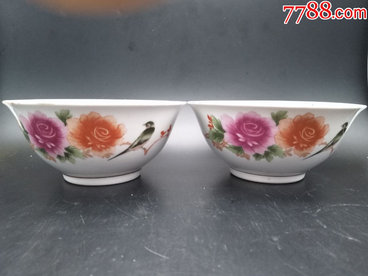 60年代绿款花鸟碗一对