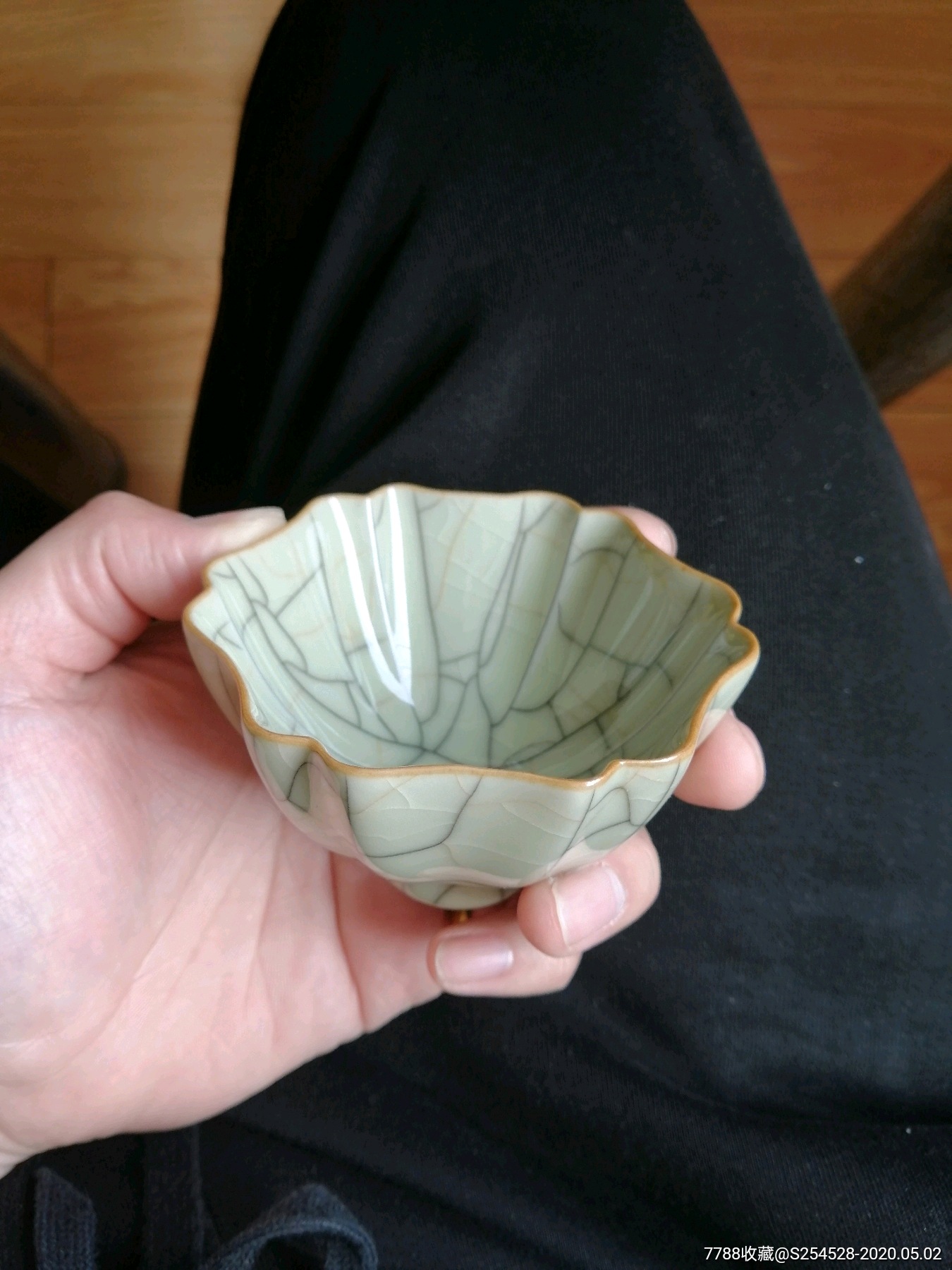 龙泉青瓷杯(项世豪)
