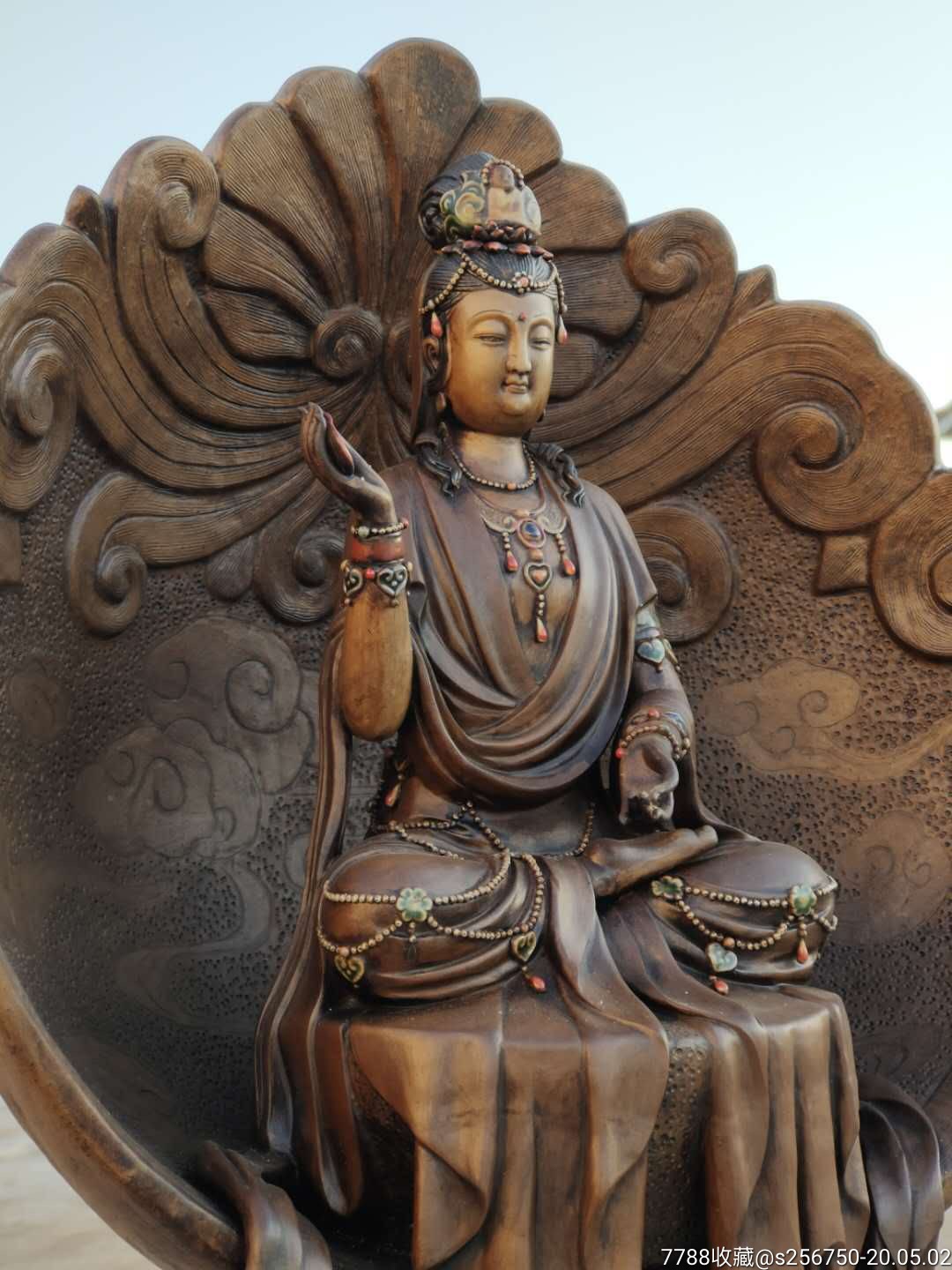 首页 零售 佛像/造像 >> 观音菩萨造像 材质~紫砂挂釉 开脸端庄慈祥