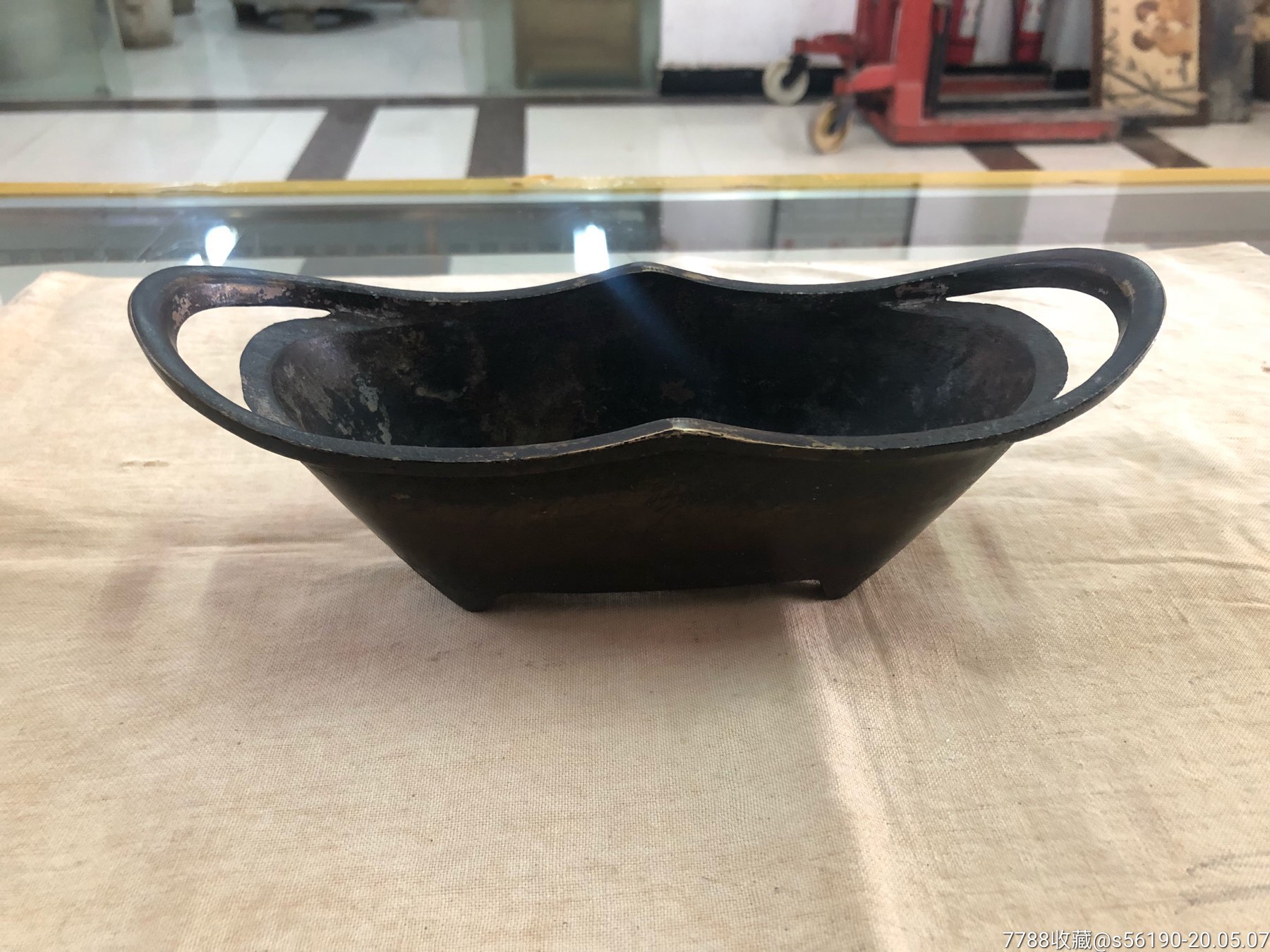 老铜香炉元宝型宣德年制款铜香炉