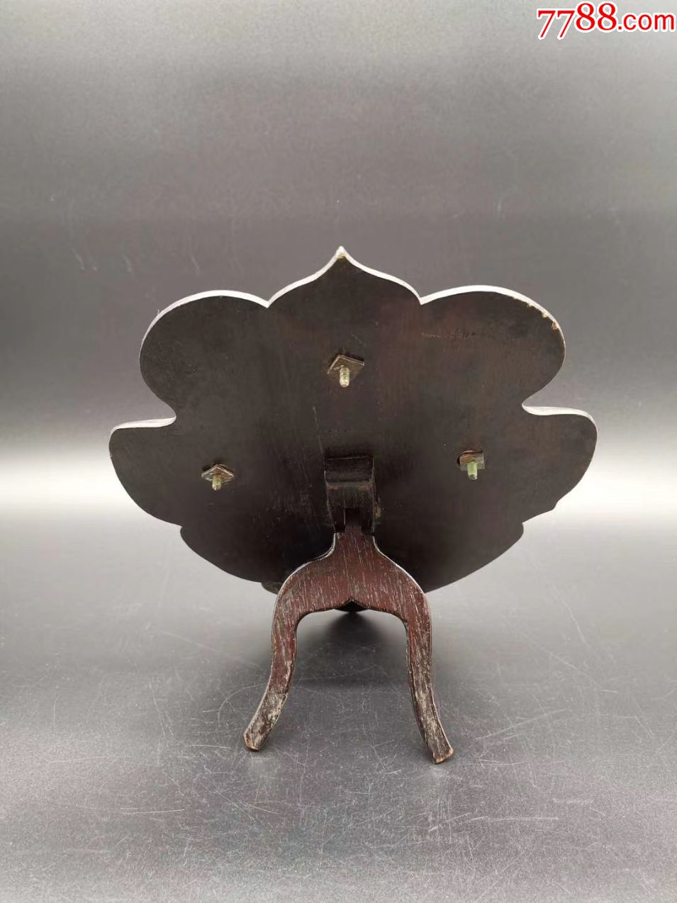 民国俾寿而臧银盾