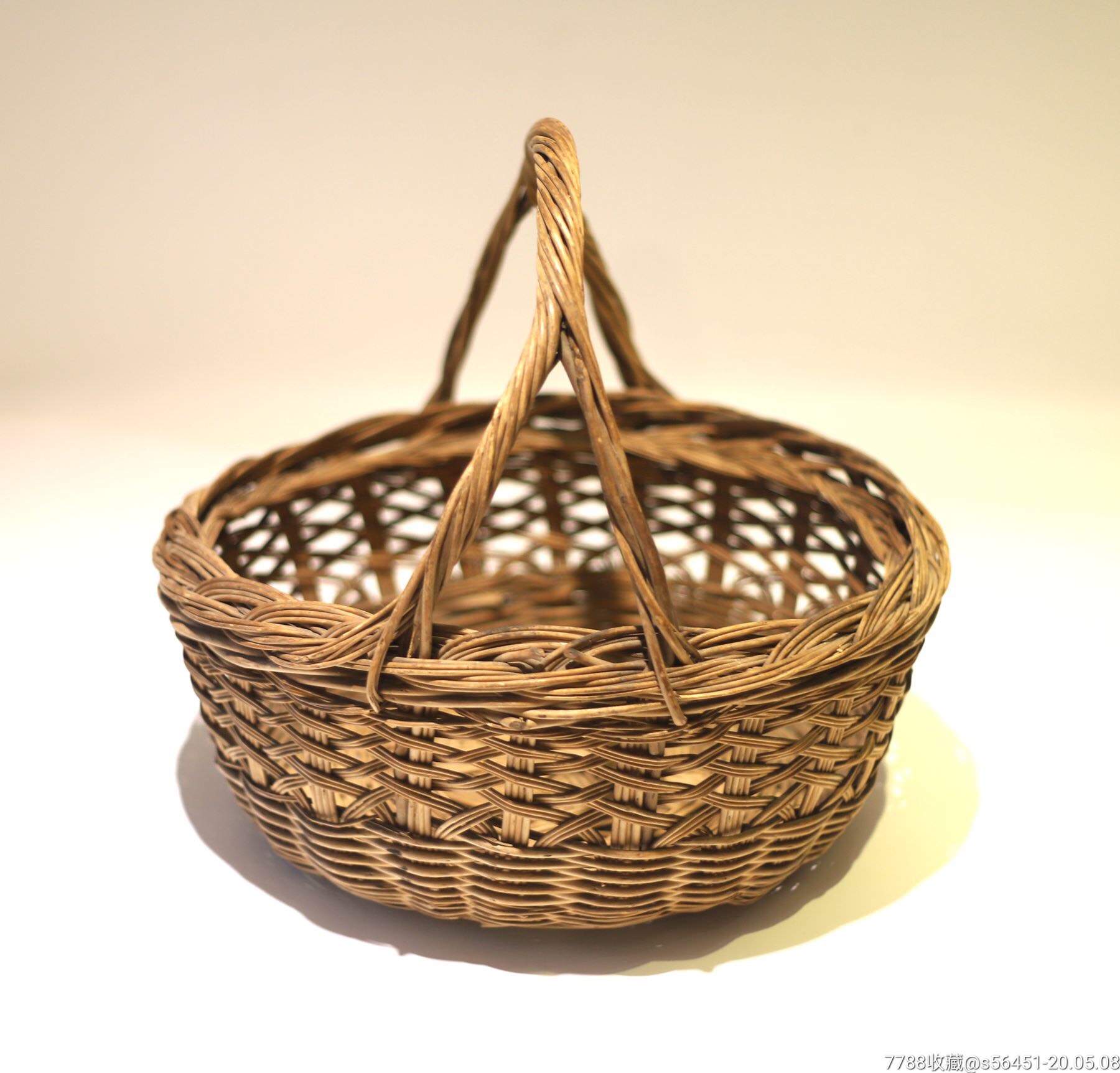 老柳编提篮 -植物编织工艺品-7788收藏__收藏热线