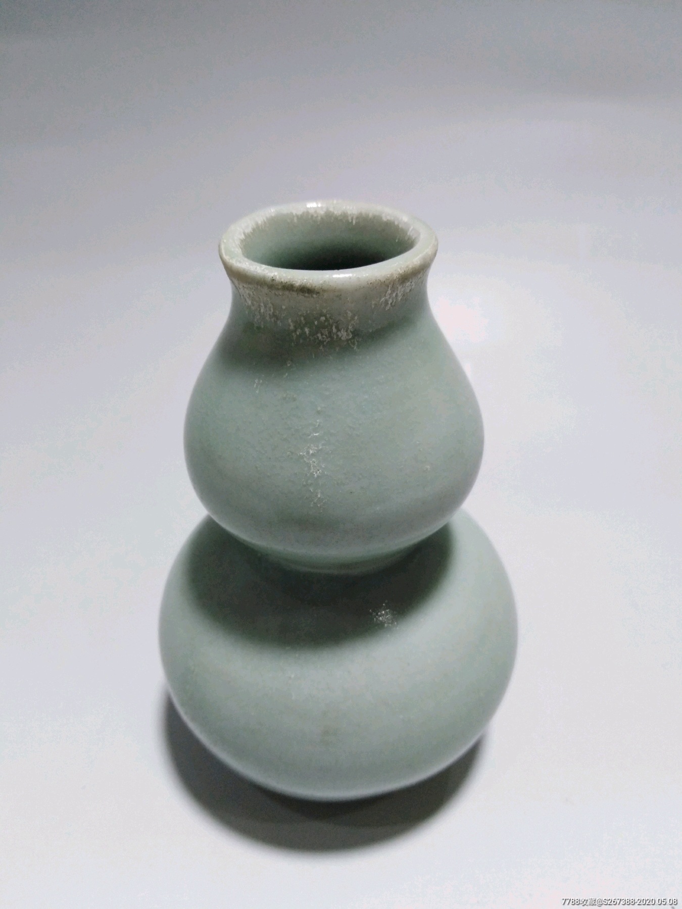 南宋龙泉窑粉青釉葫芦瓶