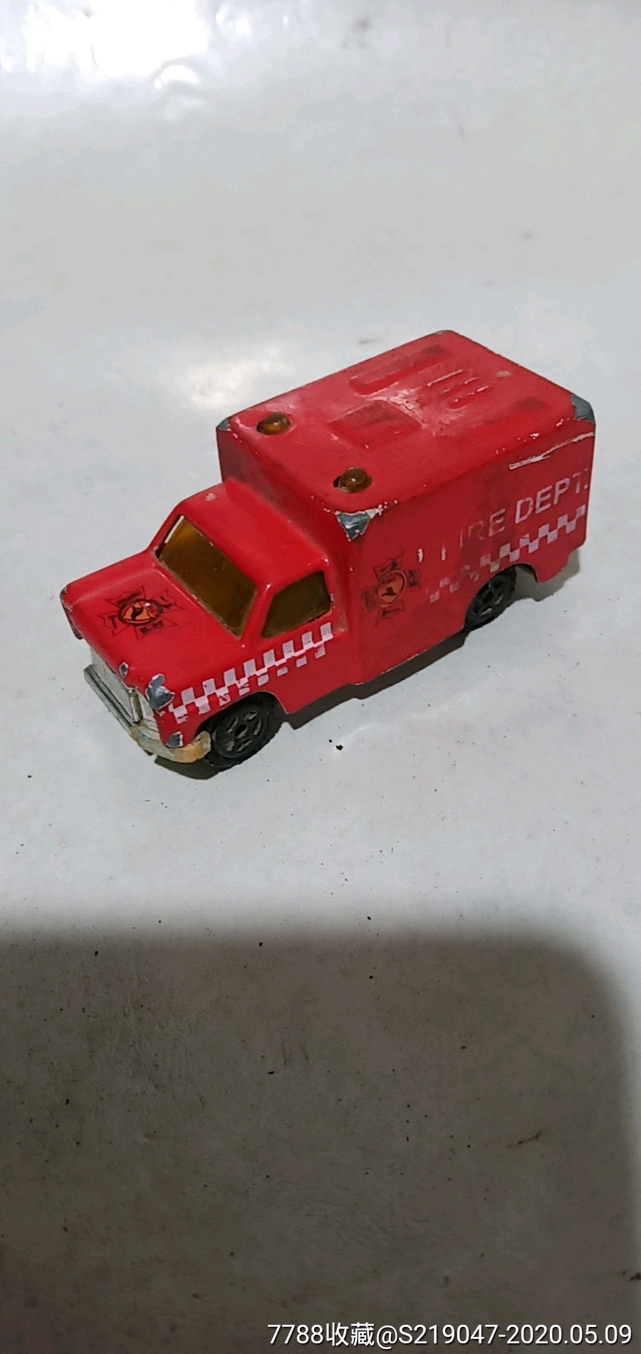 90年代铁皮货车玩具