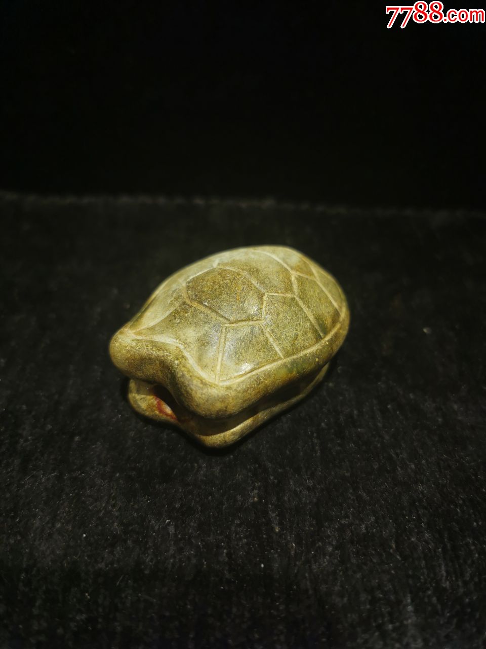 富甲一方,红山玉老把件,雕刻龟甲造型,寓意招财瑞祥之物,玉质皮壳老道