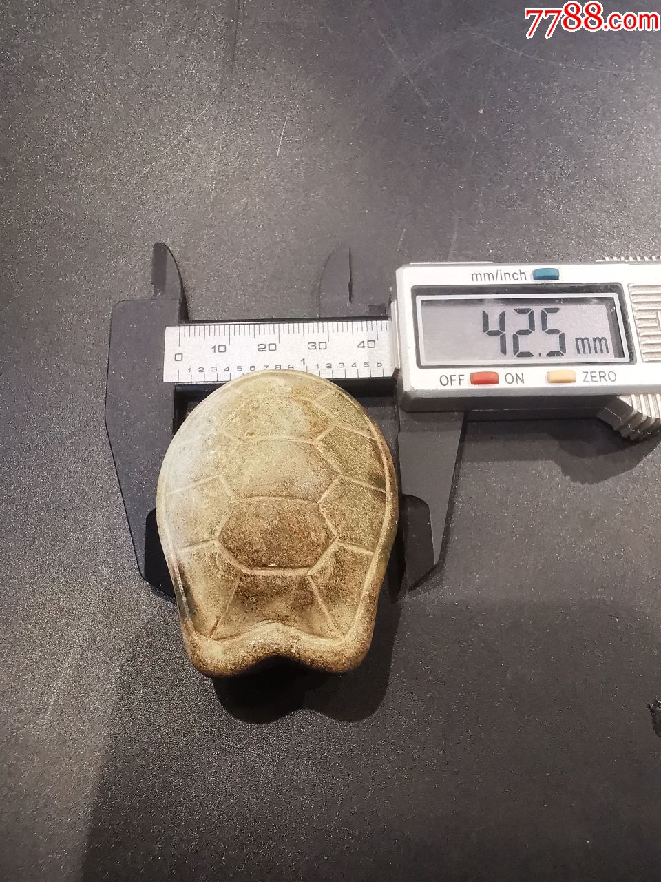 富甲一方,红山玉老把件,雕刻龟甲造型,寓意招财瑞祥之物,玉质皮壳老道