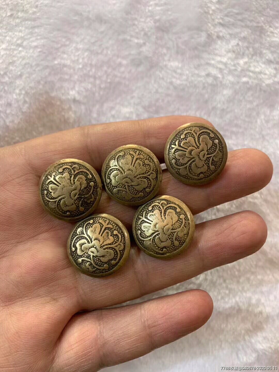 清代花卉老铜扣子一套5个