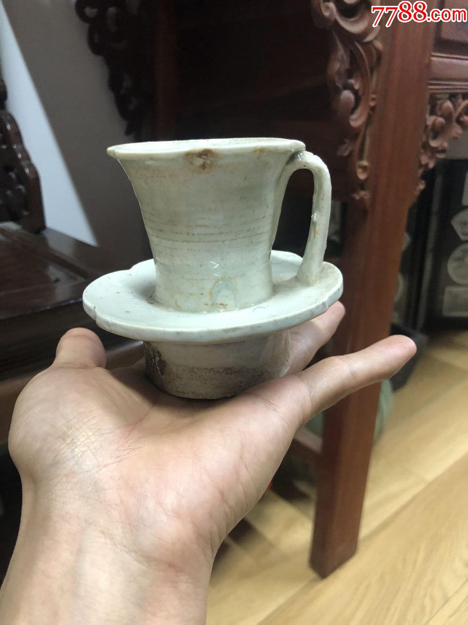 宋代白瓷茶盏