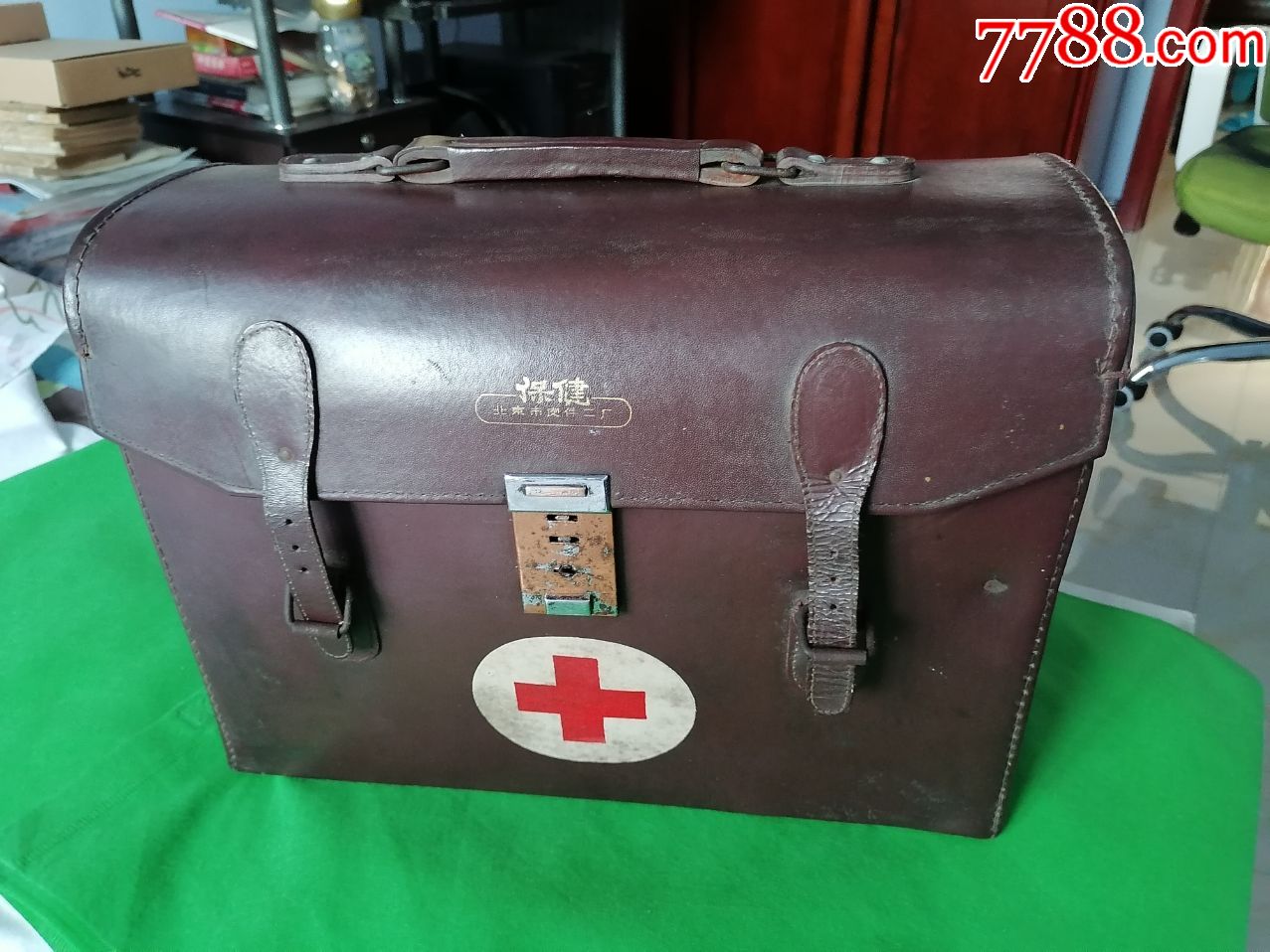 文革赤脚医生用医疗箱
