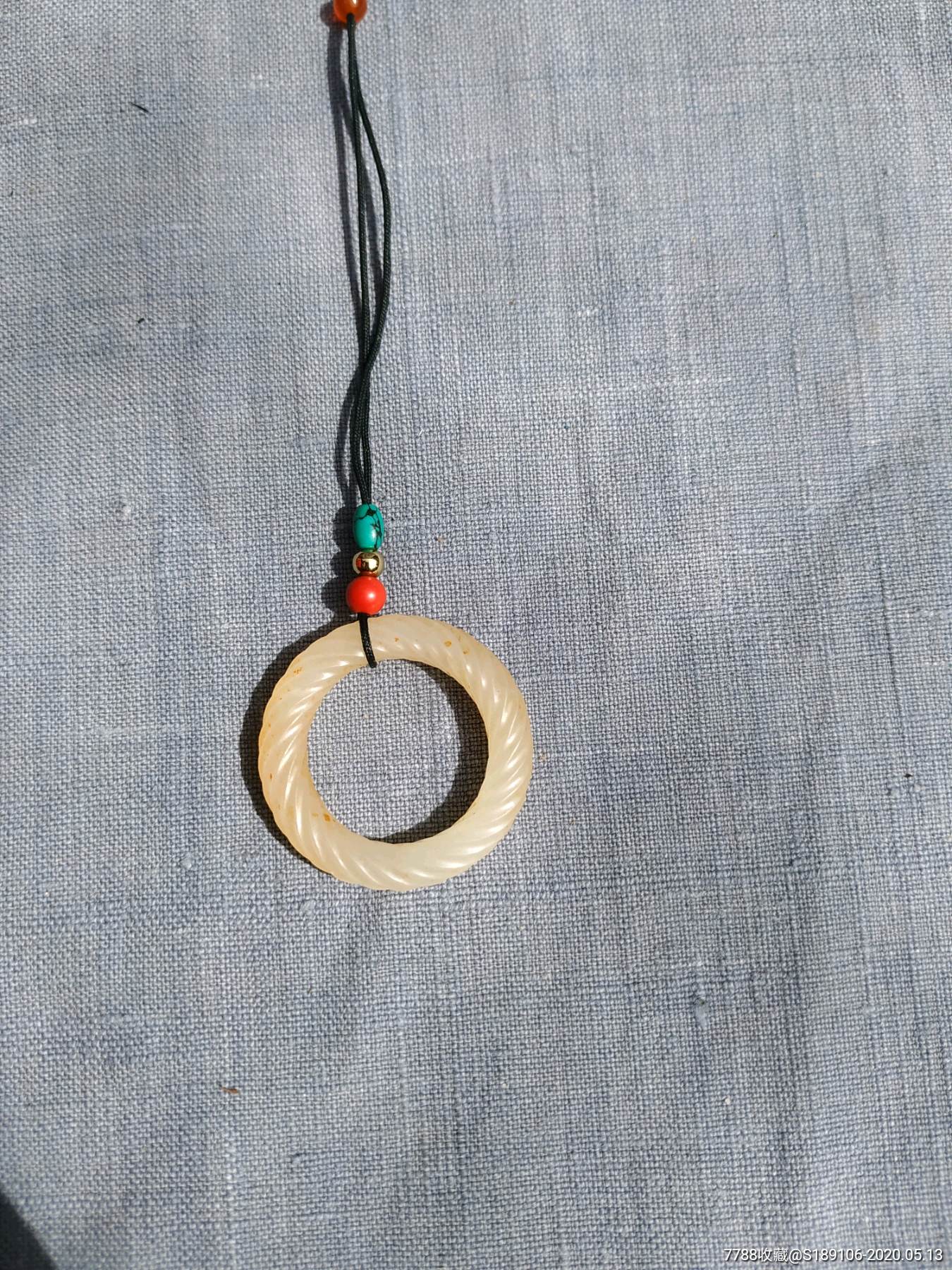 工艺品和田玉绞丝环