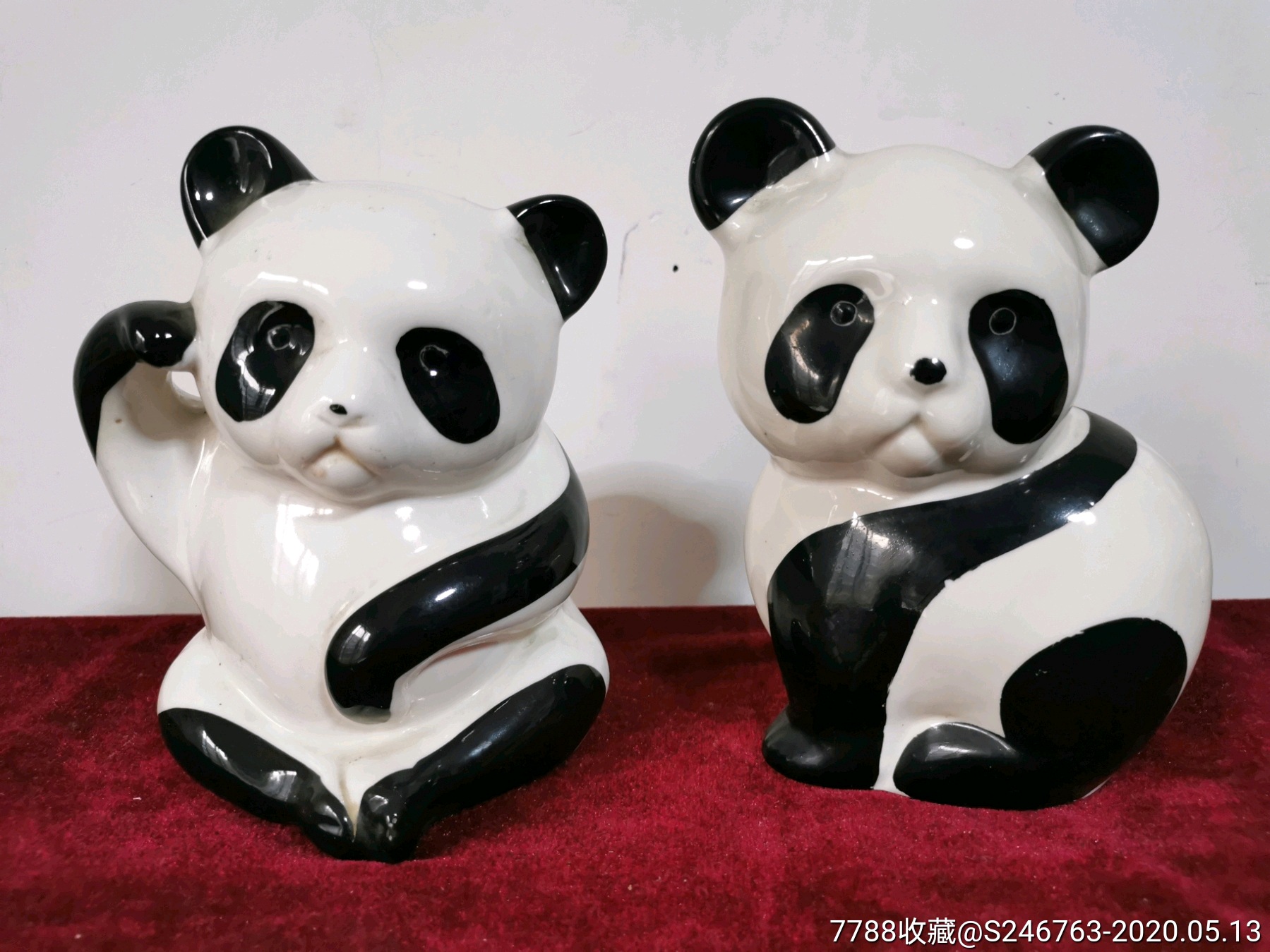 瓷器大熊猫摆件一对