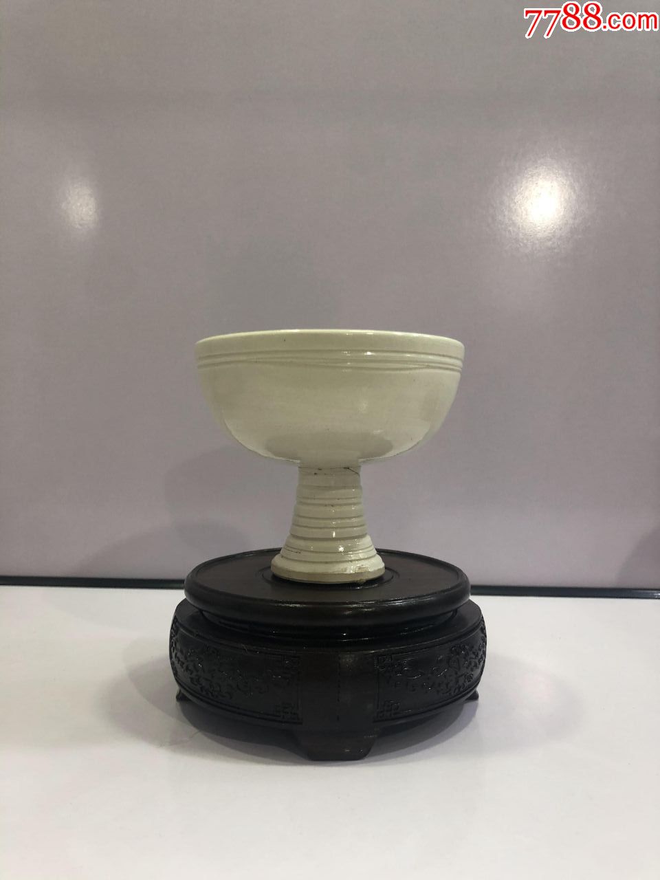 宋代定窑高足杯