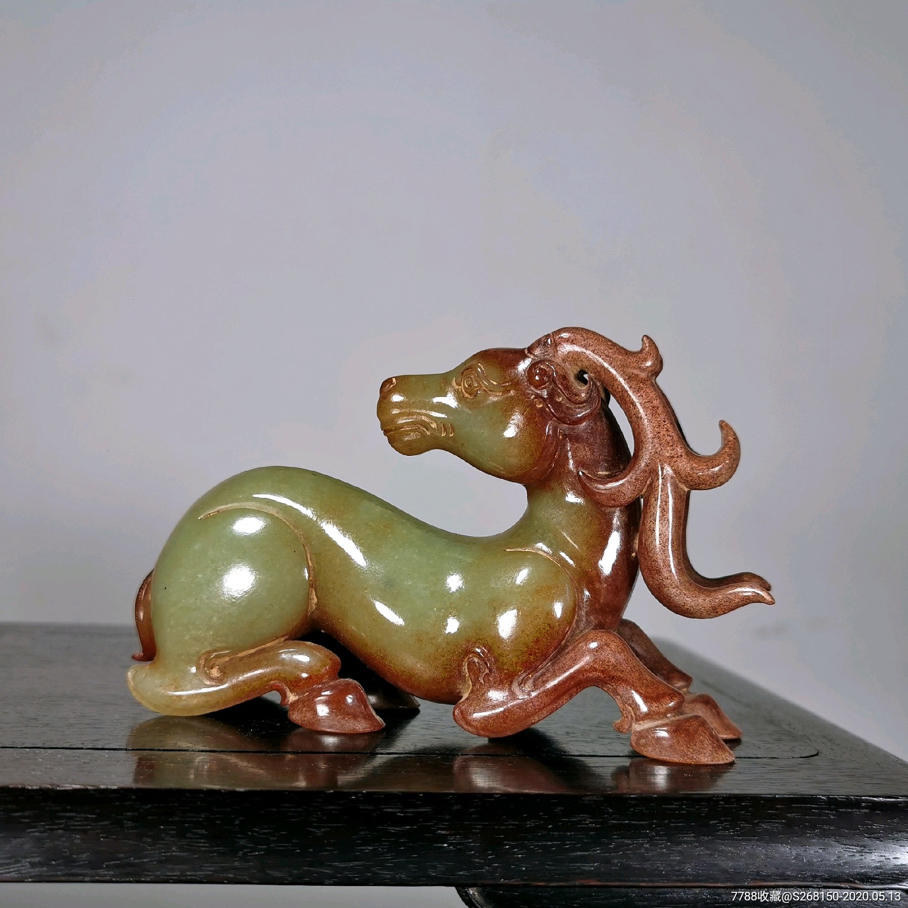 清 老和田玉 受沁玉卧鹿摆件