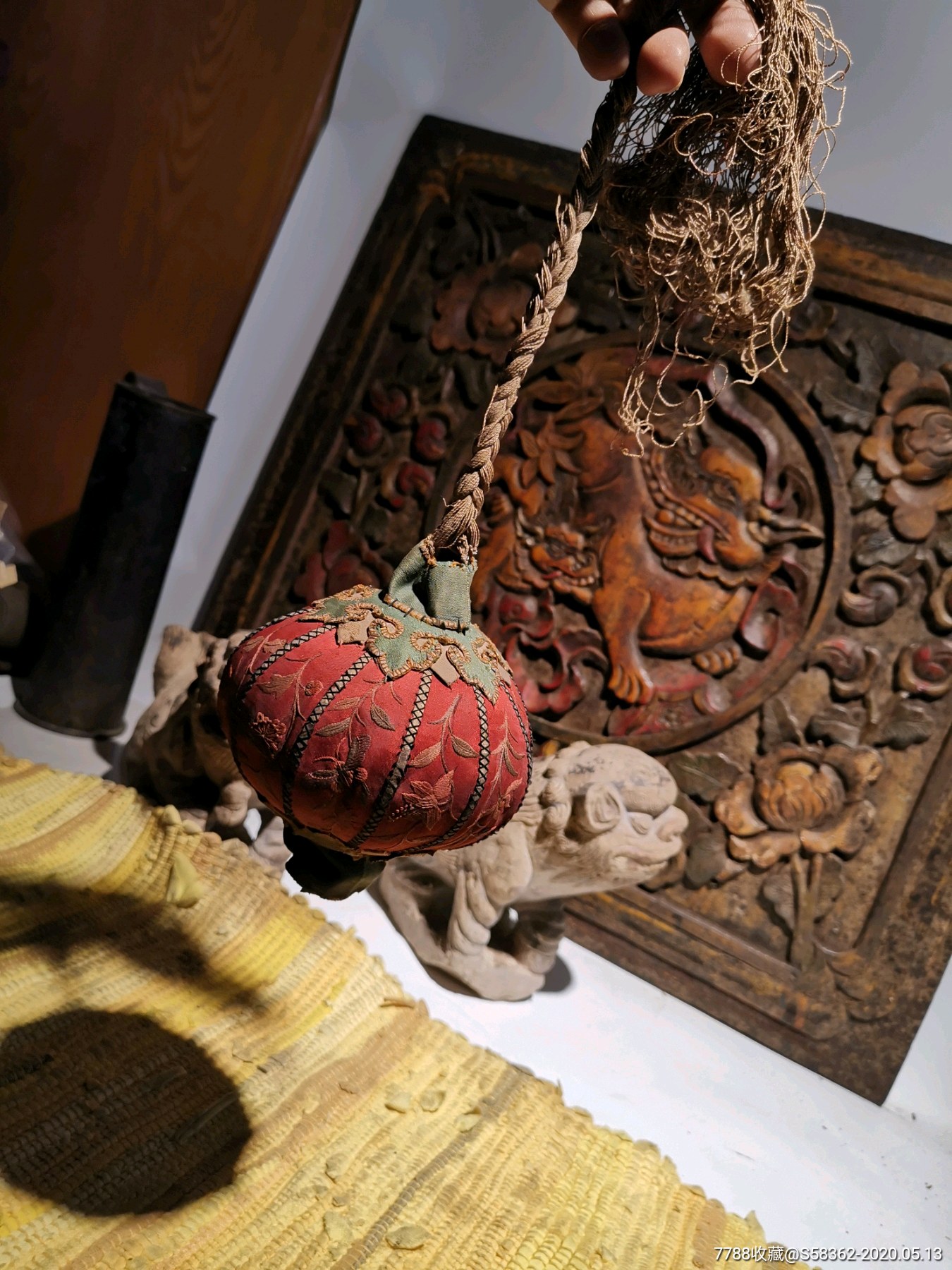 清代或民国漂亮的大红灯笼绣球,做工精美