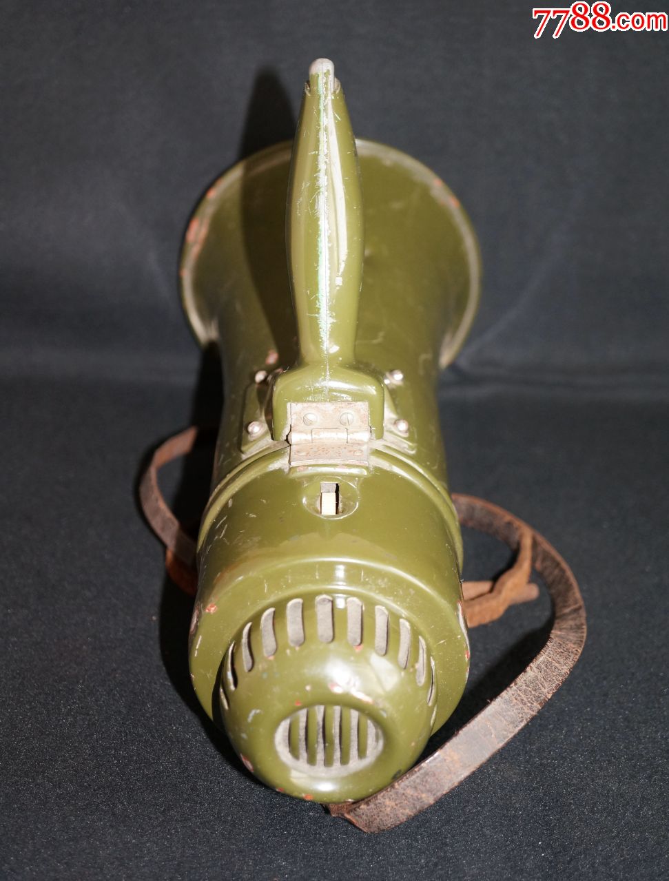 上世纪六十年代中国人民解放军作战*队装备手持式晶体管电扩音喇叭