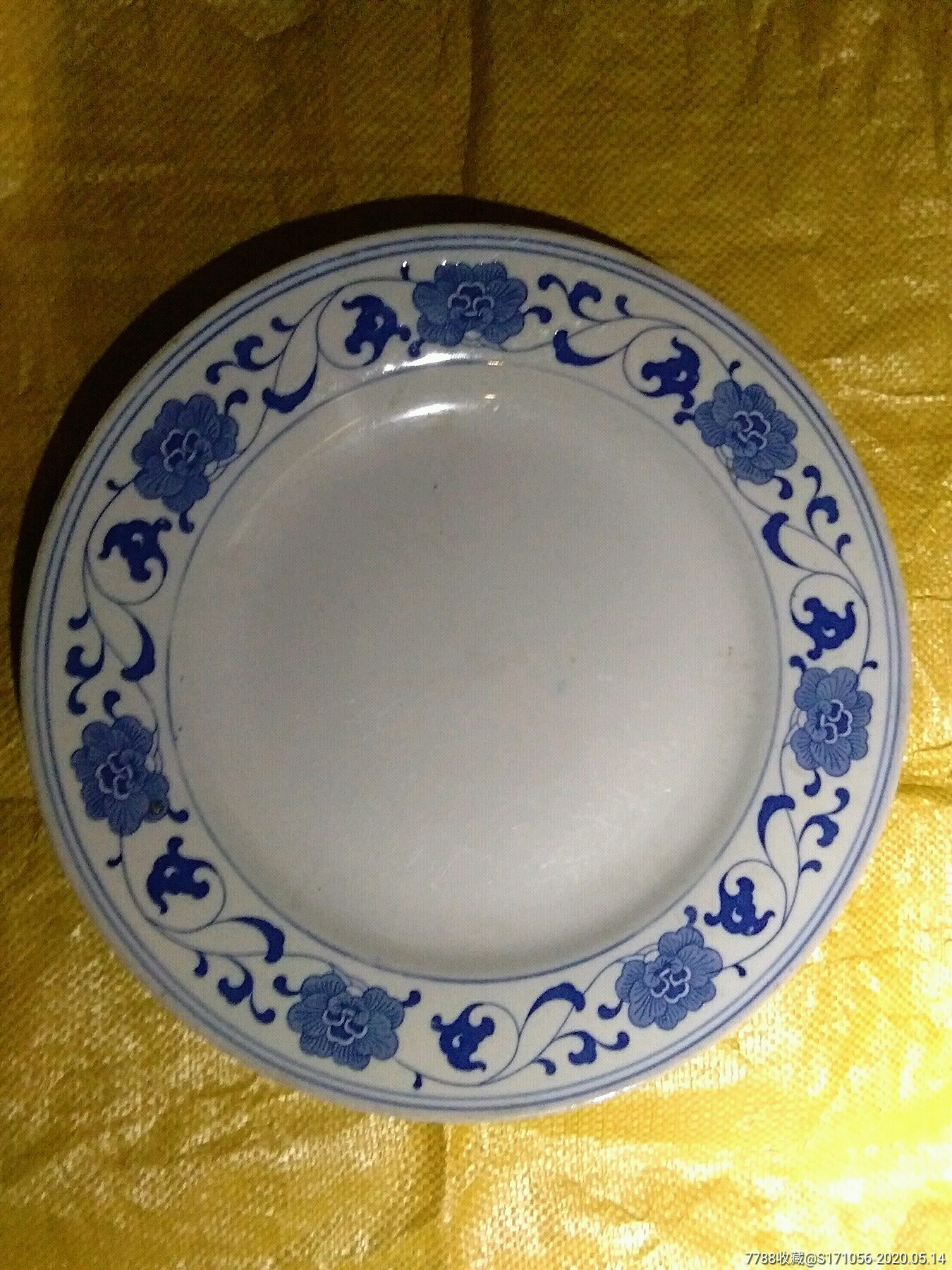 景德镇人民瓷厂出品的30厘米青花瓷大盘子
