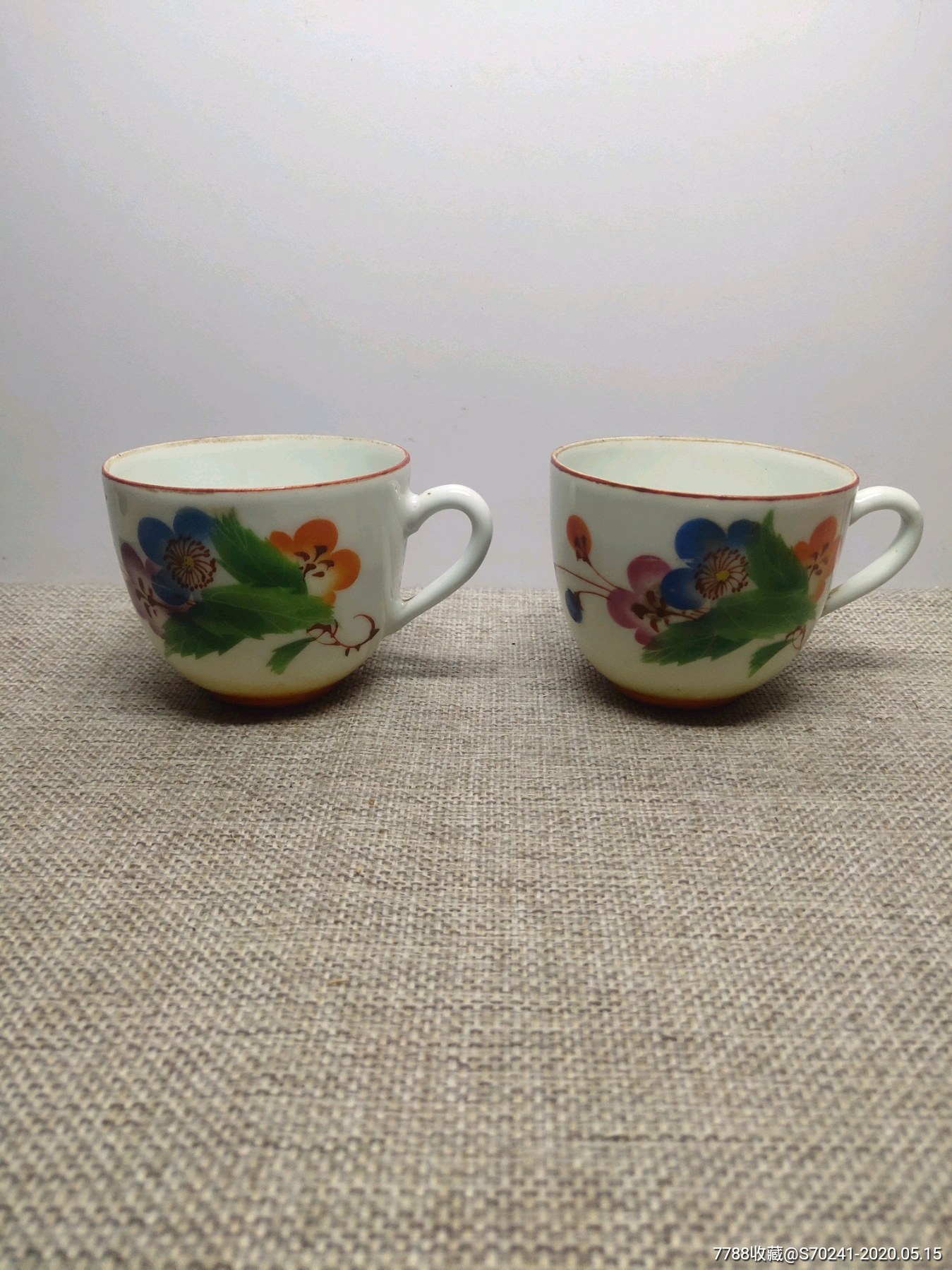 民国手绘吉祥纹饰茶杯