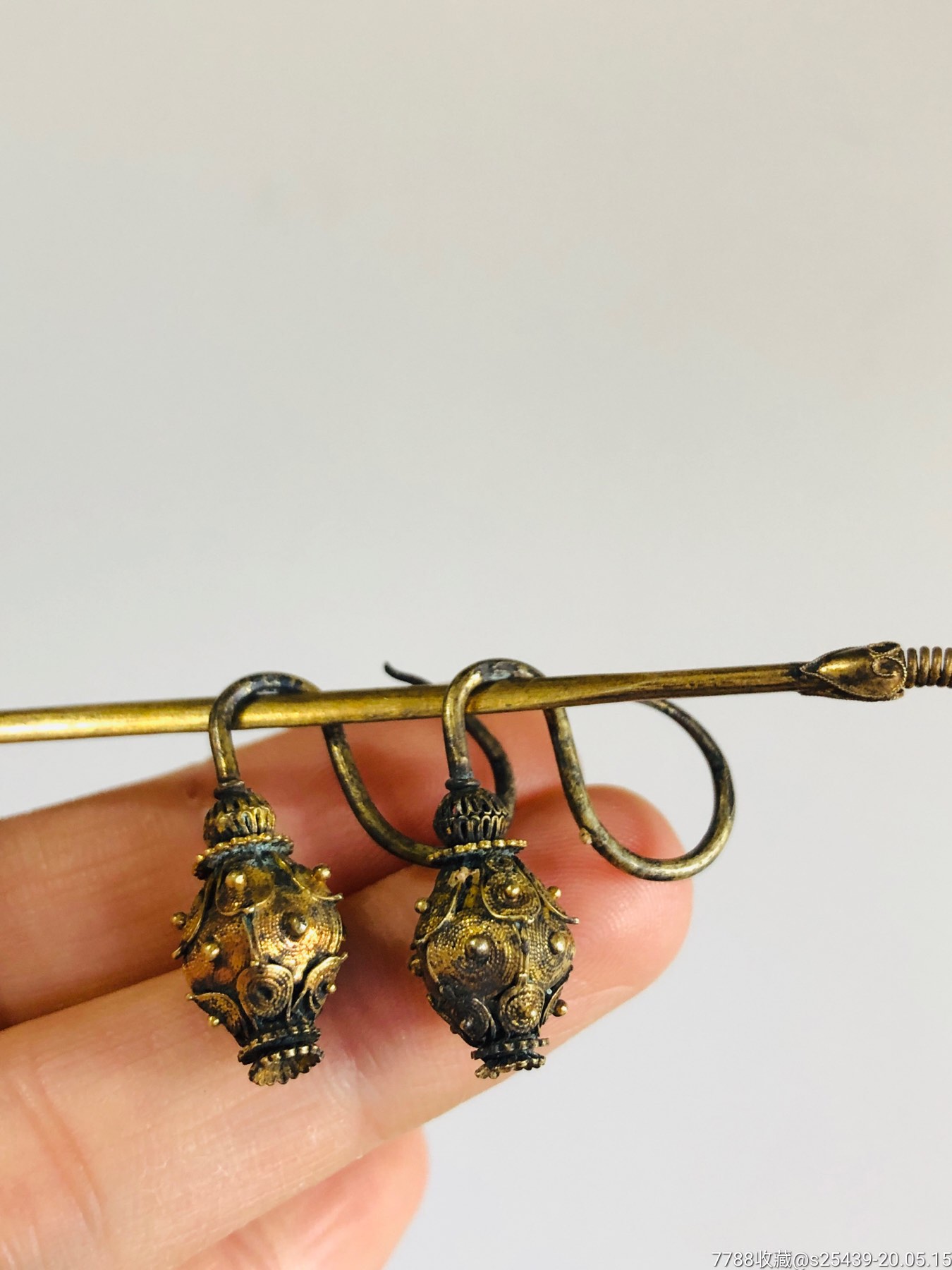 好品明代银鎏金耳环一对