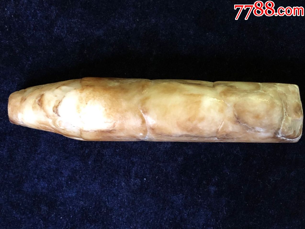 东汉三国时期和田白玉大握猪