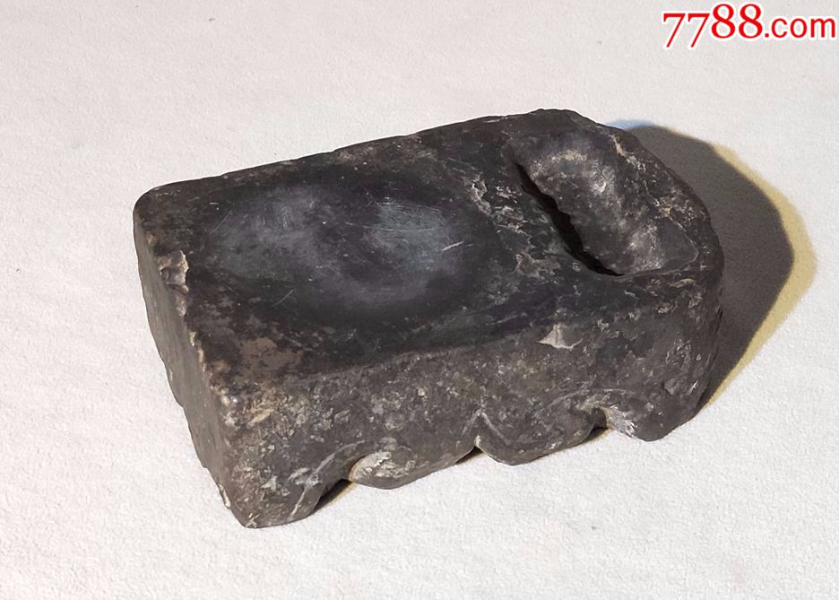 明代造型精美青石大砚