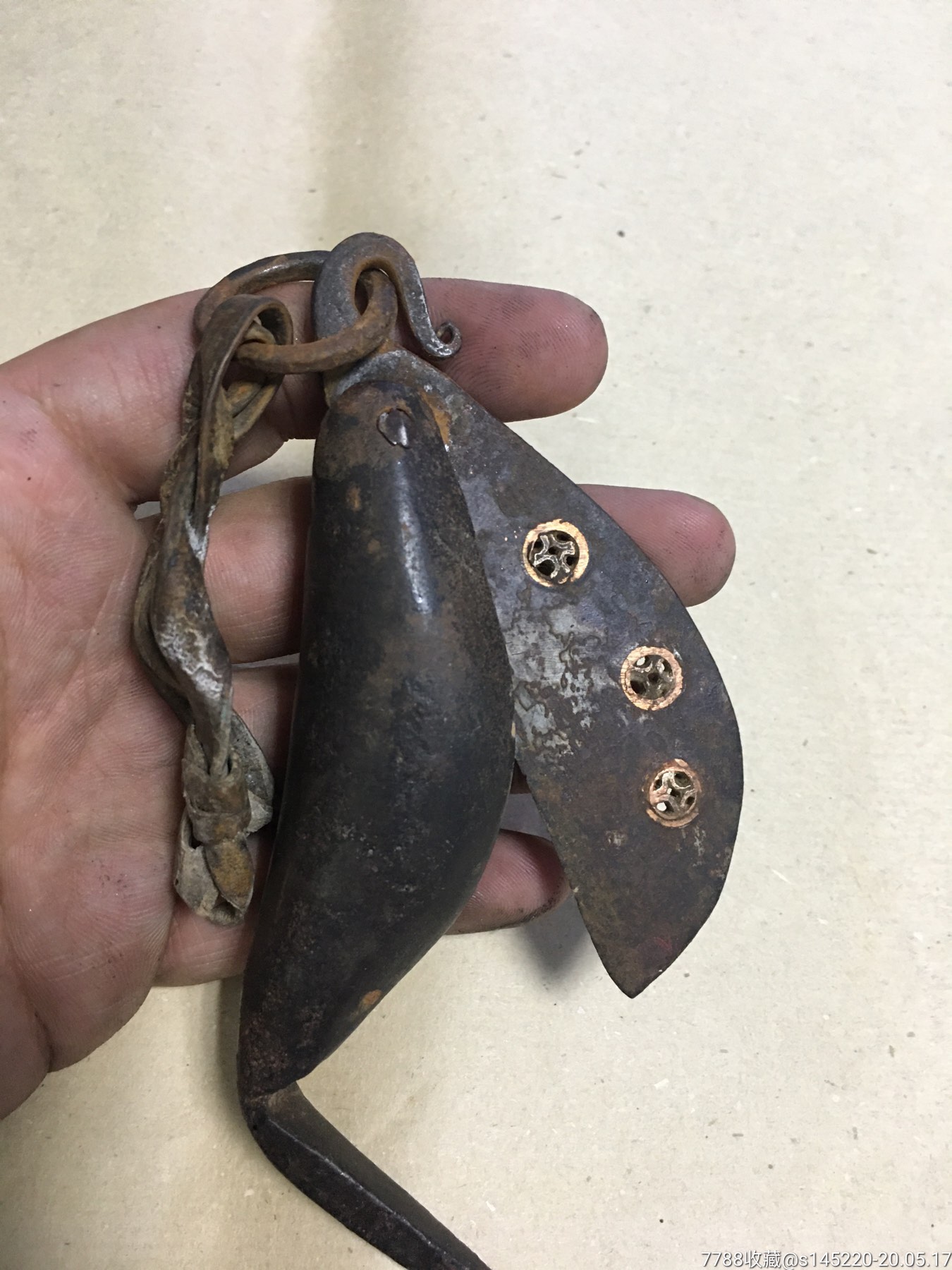 清代漂亮的金钱纹鱼刀