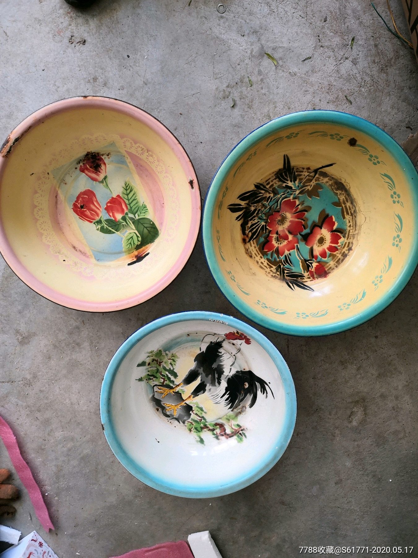 七十年代搪瓷盆三个